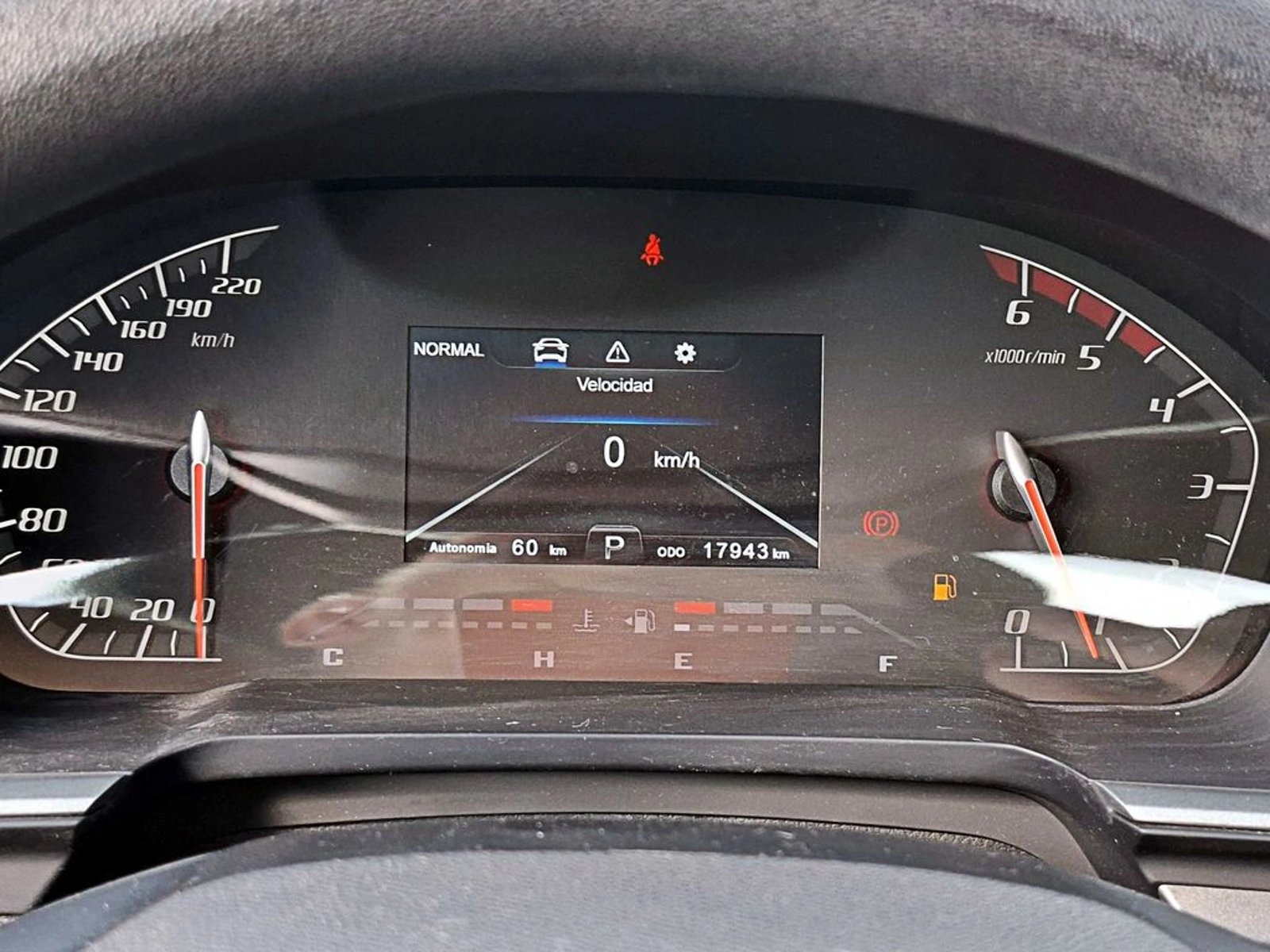 Peugeot LANDTREK 2.2 ACTIVE BLUEHDI DIESEL 4X4 AT 4P 2025 - Imagen 16 de 20