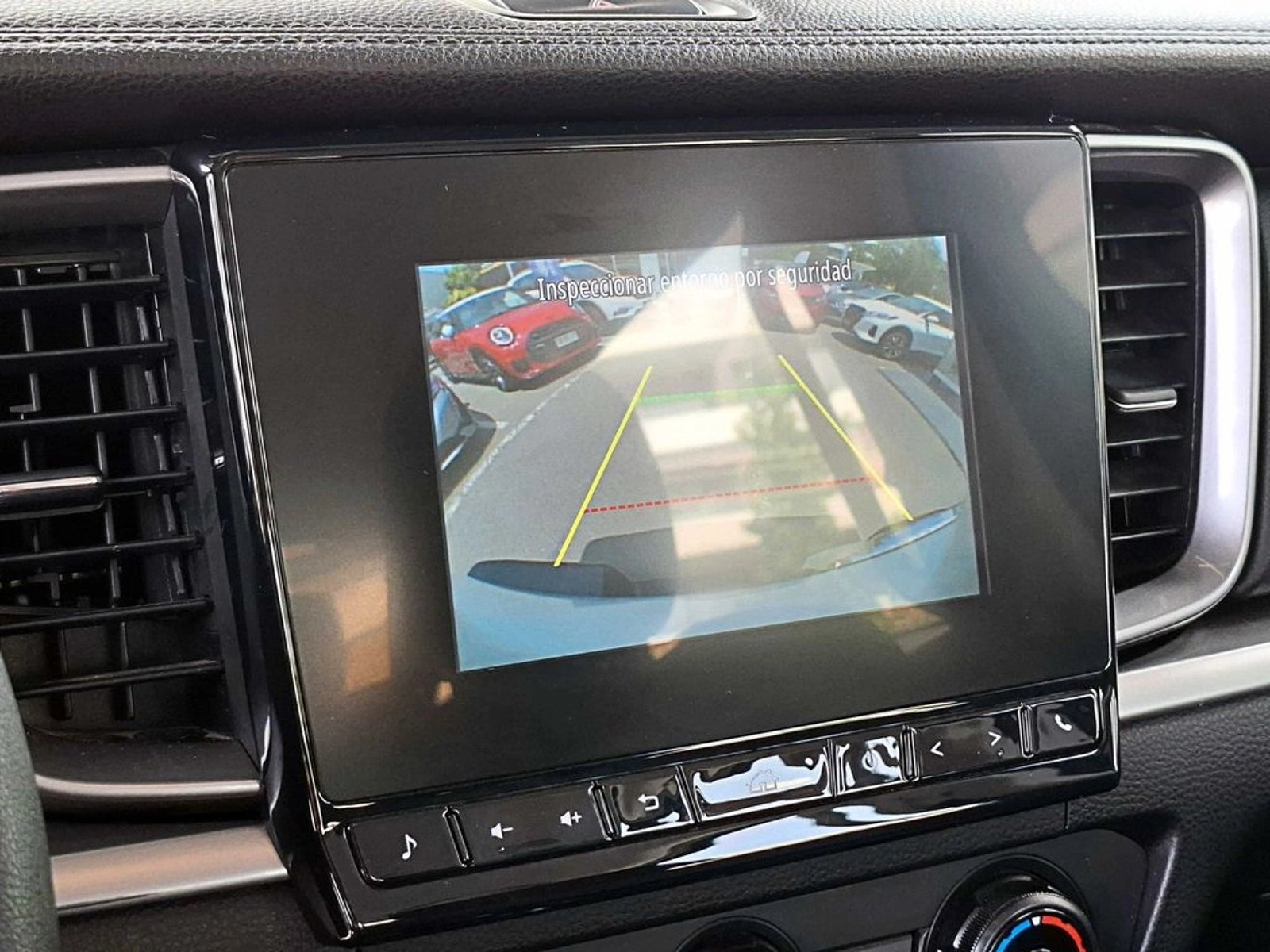 MAZDA BT-50 4X4 3.0 AT 2024 - Imagen 16 de 18