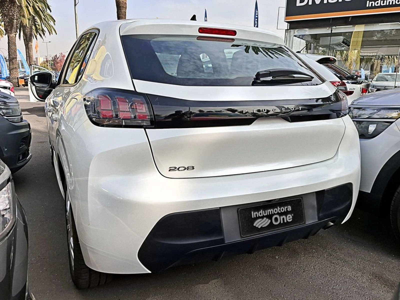 PEUGEOT 208 1.2 PURETECH MT 2023 - Imagen 6 de 12