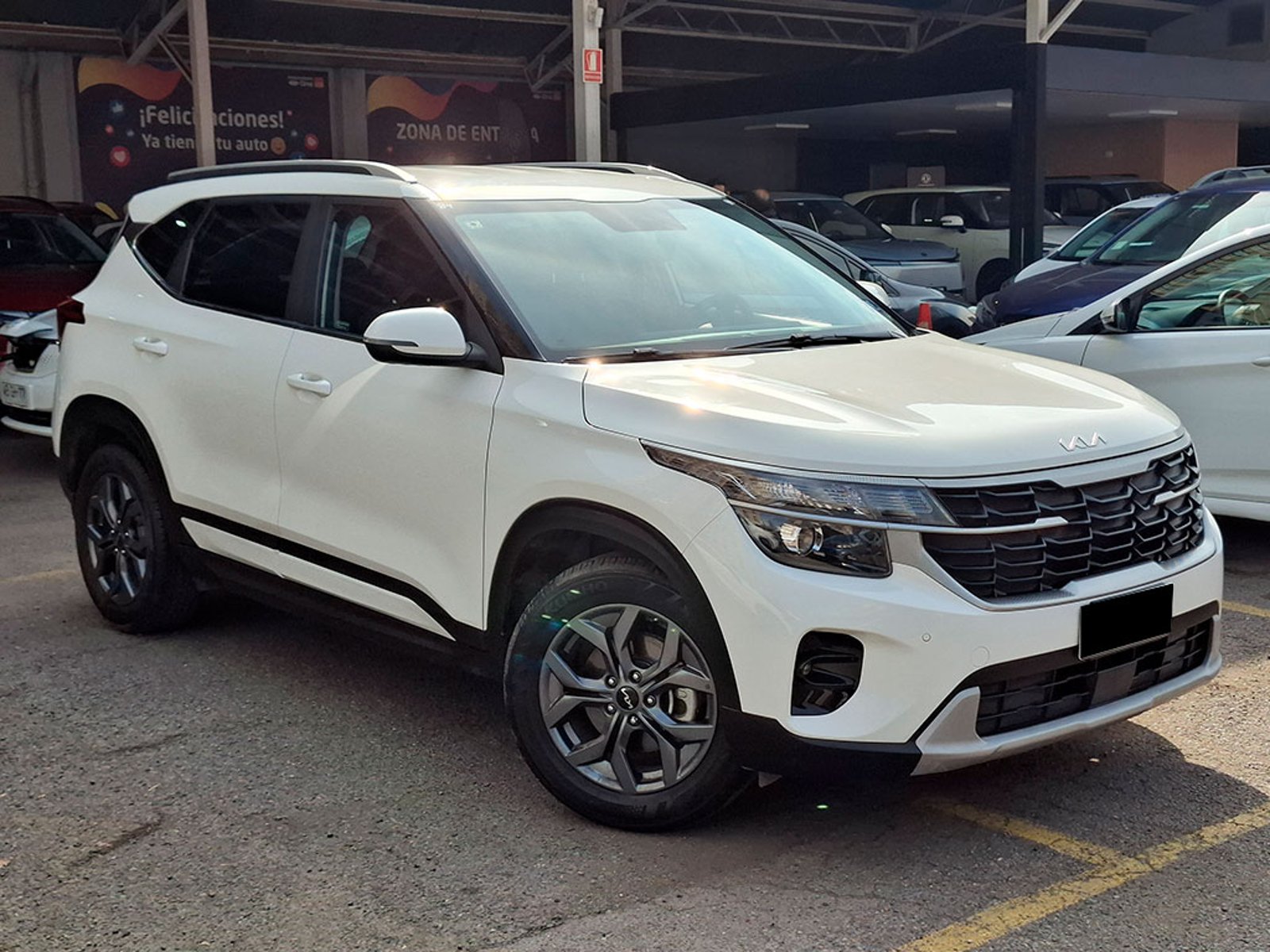 Kia SELTOS EX 1.5L 6MT 2024 - Imagen 3 de 20