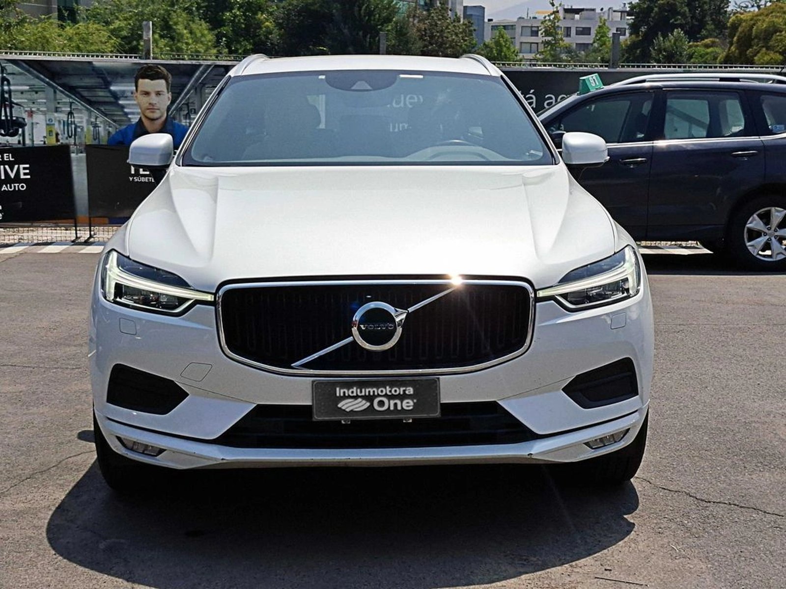 Volvo XC60 2.0 T5  4X4 AT 5P 2021 - Foto 2 de 19