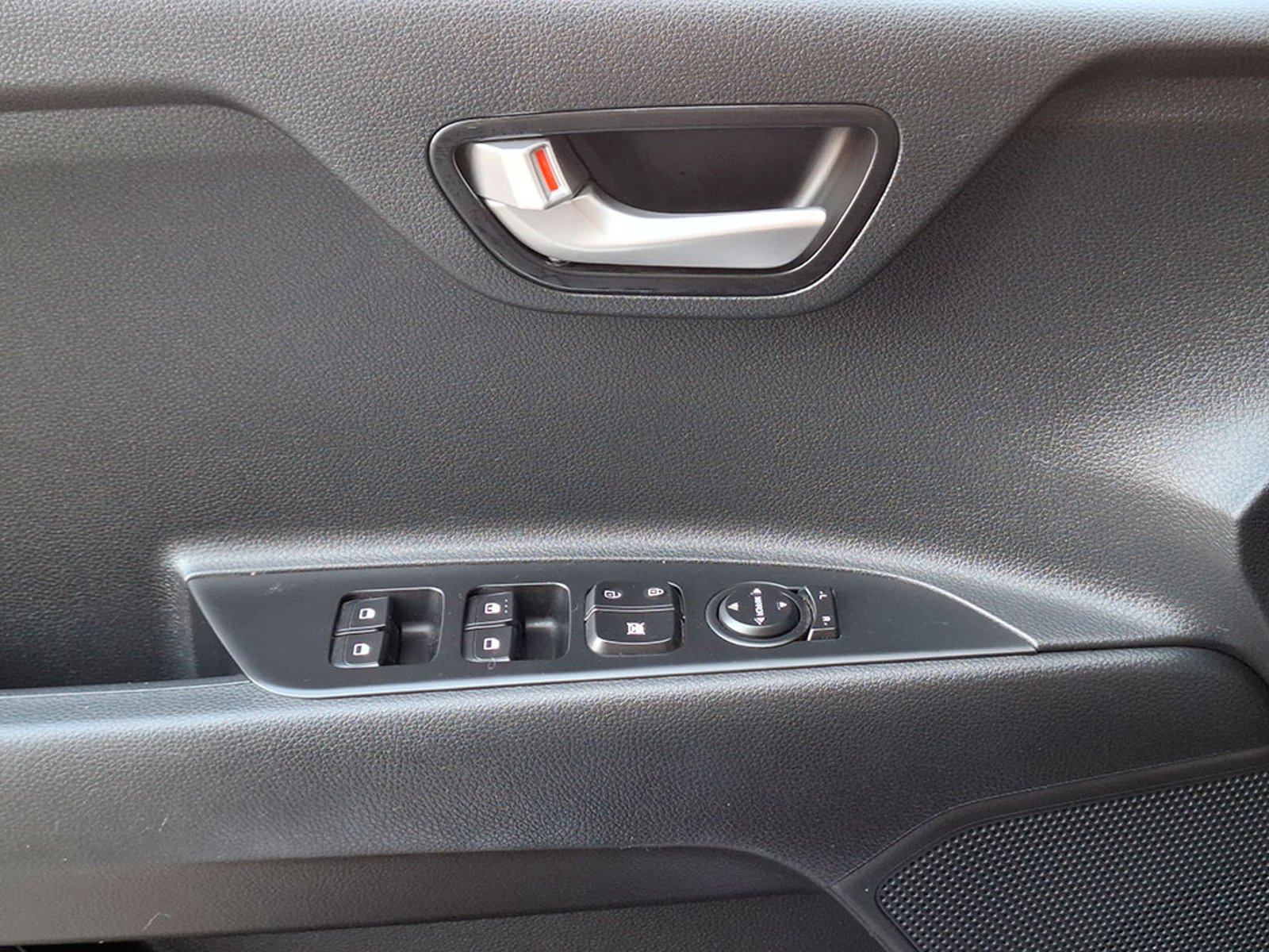 KIA RIO 5 LX 1.4L 6MT RI 2024 - Imagen 19 de 20