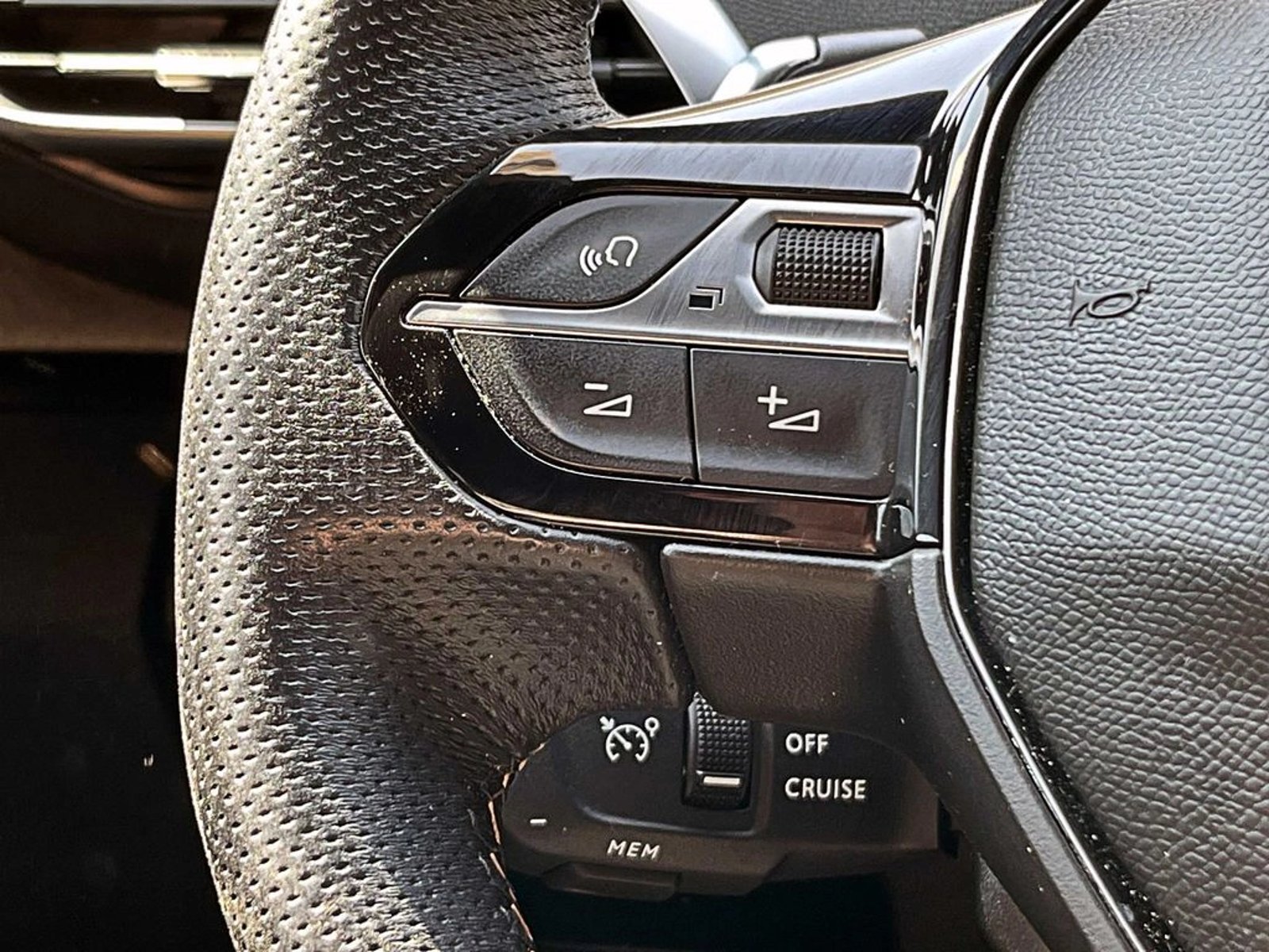 PEUGEOT 3008 GT 2024 - Imagen 14 de 18