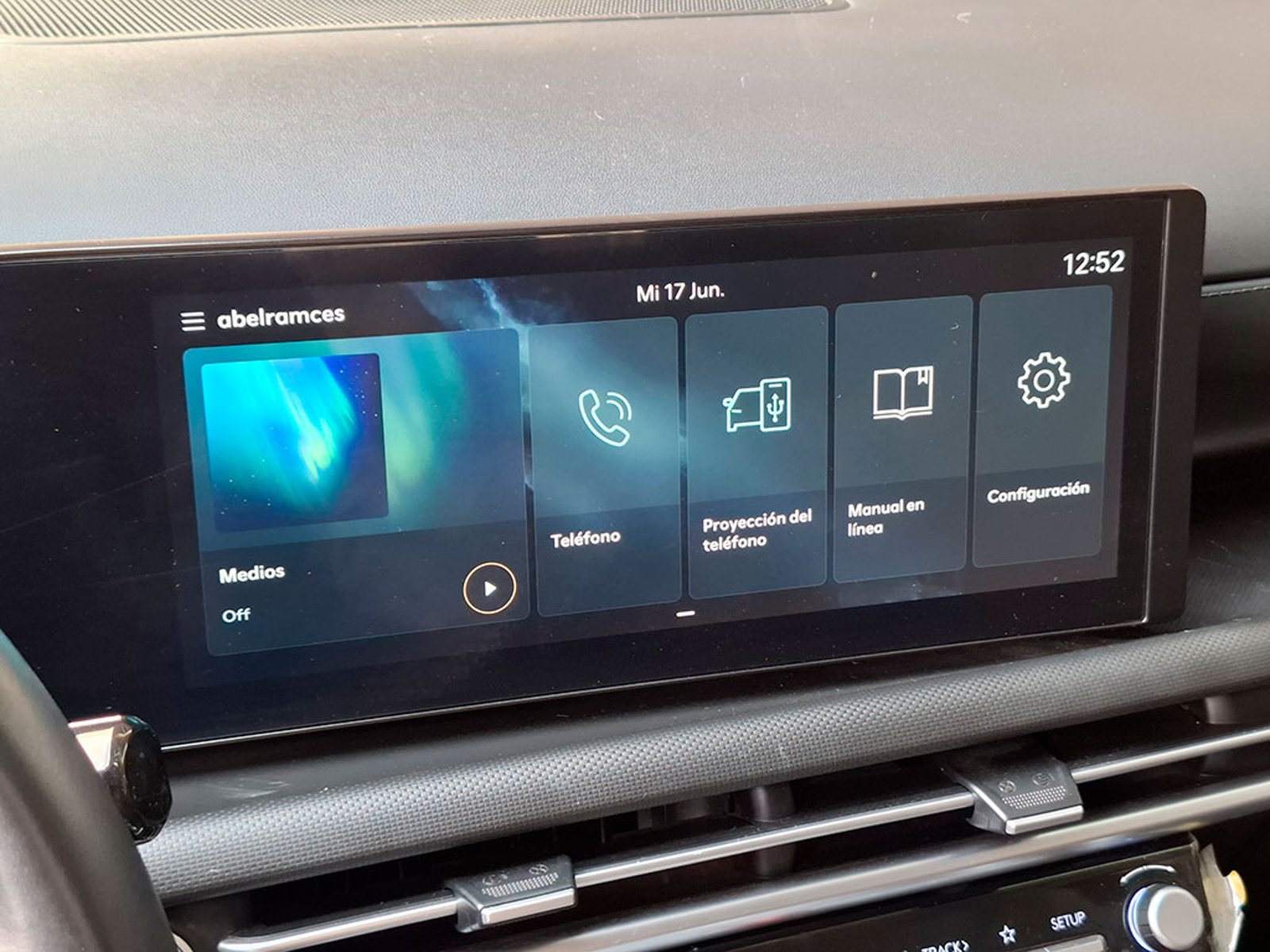 HYUNDAI TUCSON NX4 2.0 AUT 2025 - Imagen 14 de 20