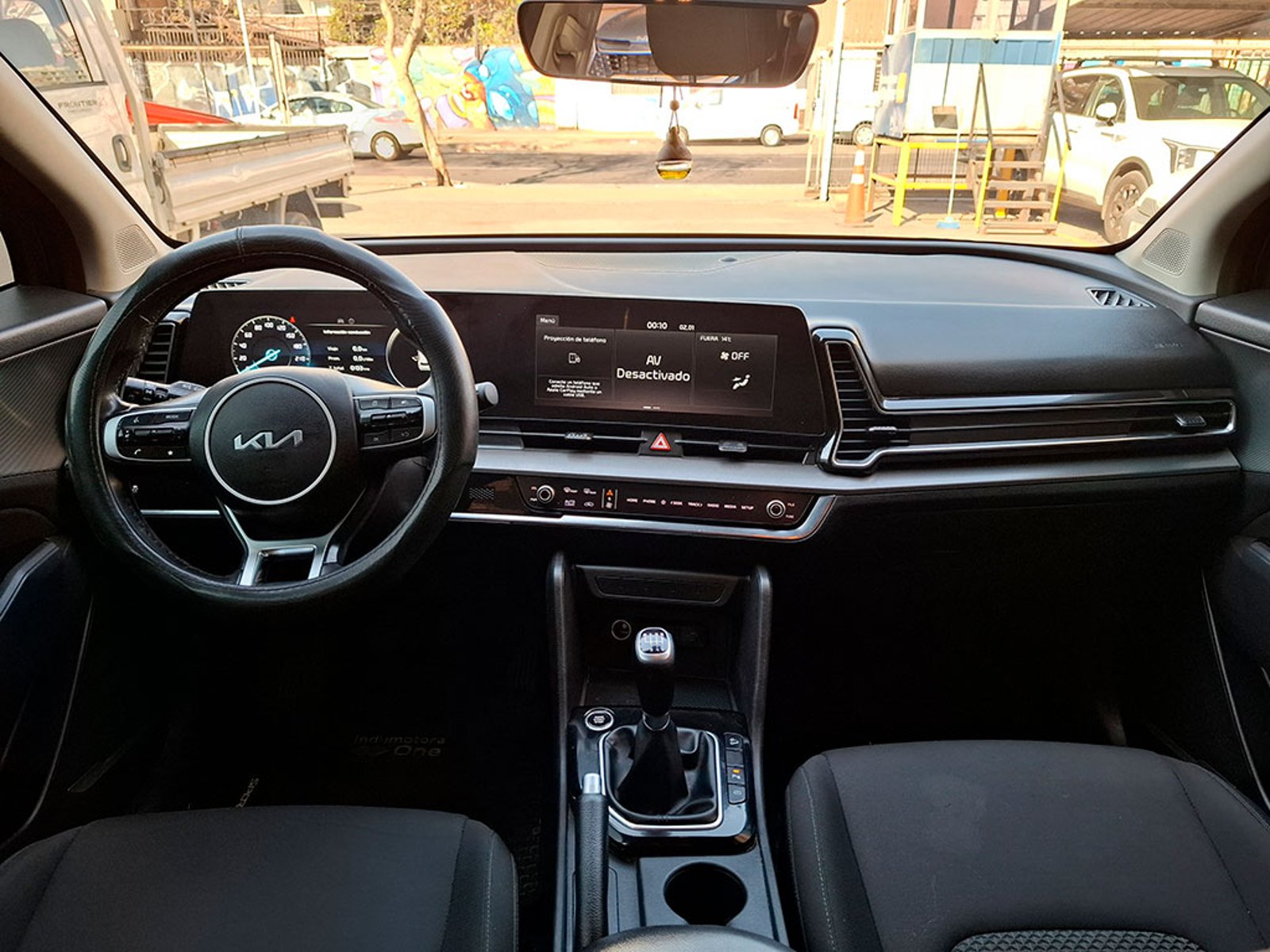 Kia SPORTAGE EX 2.0L 6MT GSL 2024 - Imagen 9 de 20