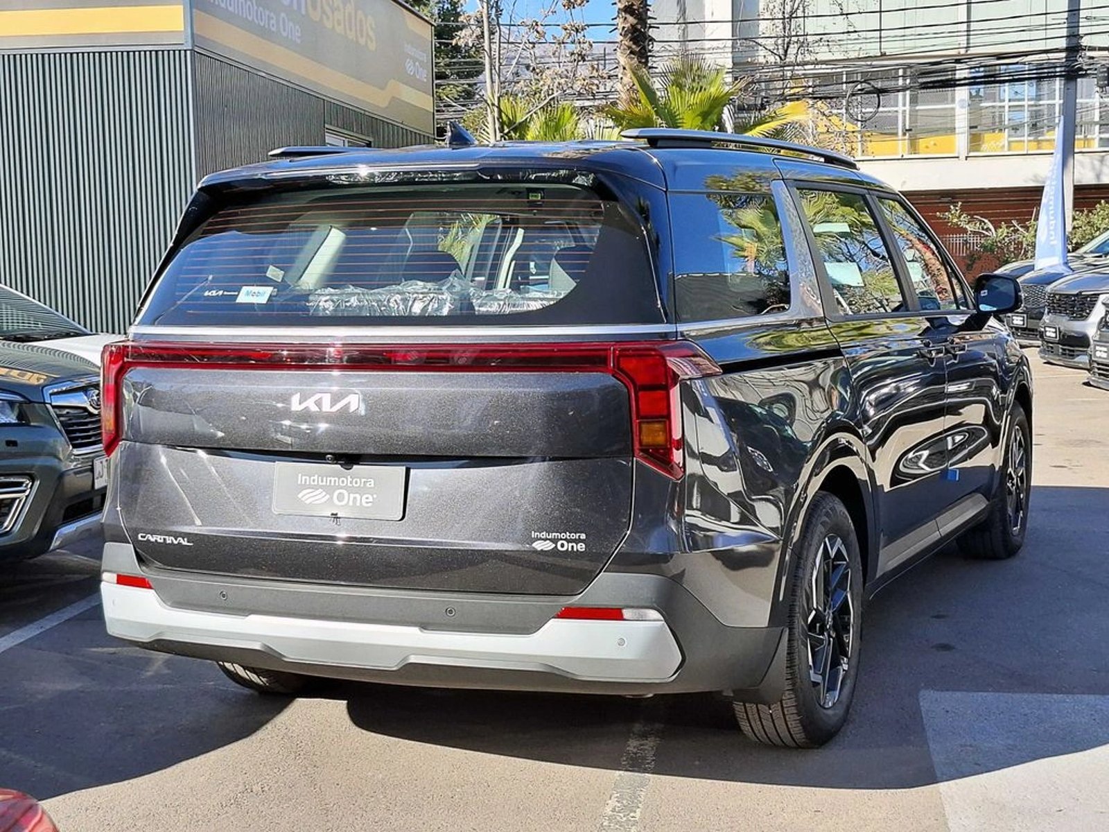 Kia CARNIVAL AT 2025 - Foto 5 de 16