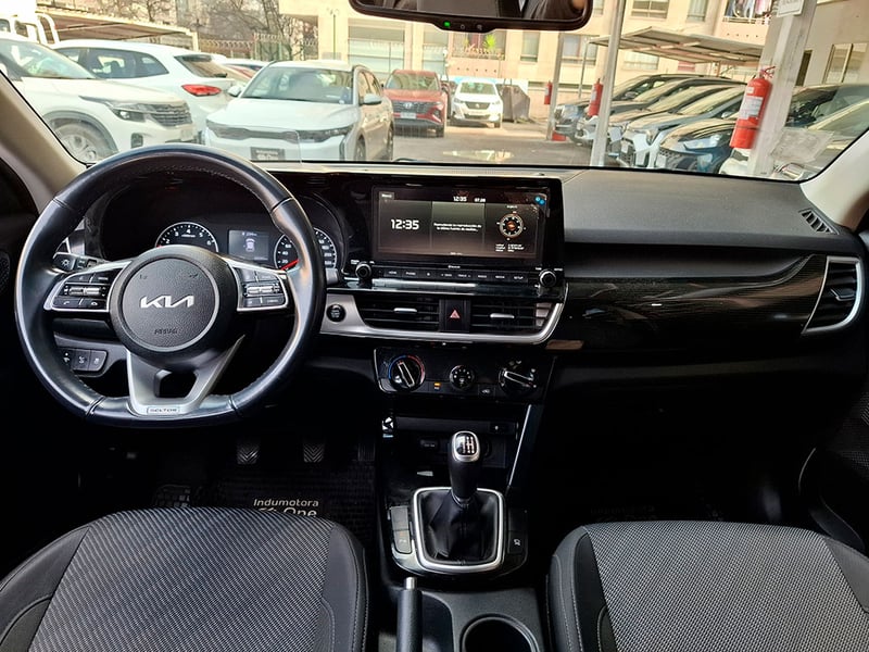 Kia SELTOS MPI 6MT 1.6 2022 - Imagen 8 de 20