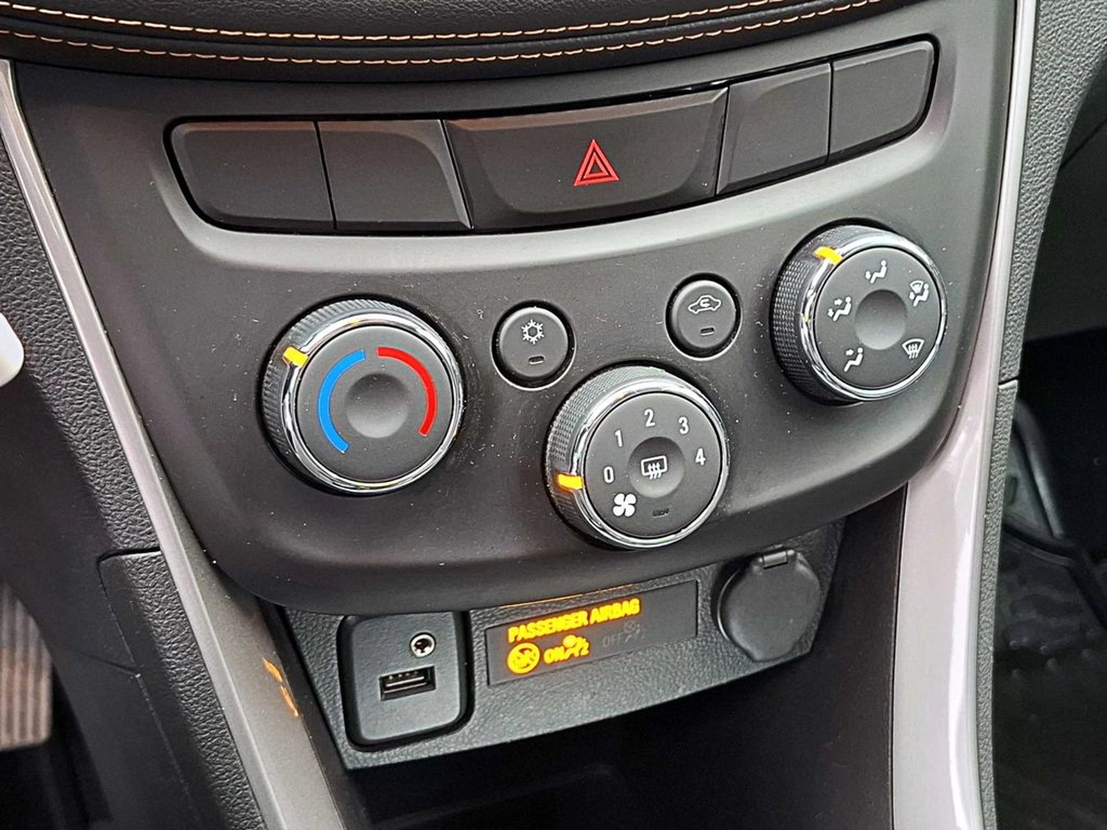 Chevrolet TRACKER MT 2020 - Imagen 16 de 17