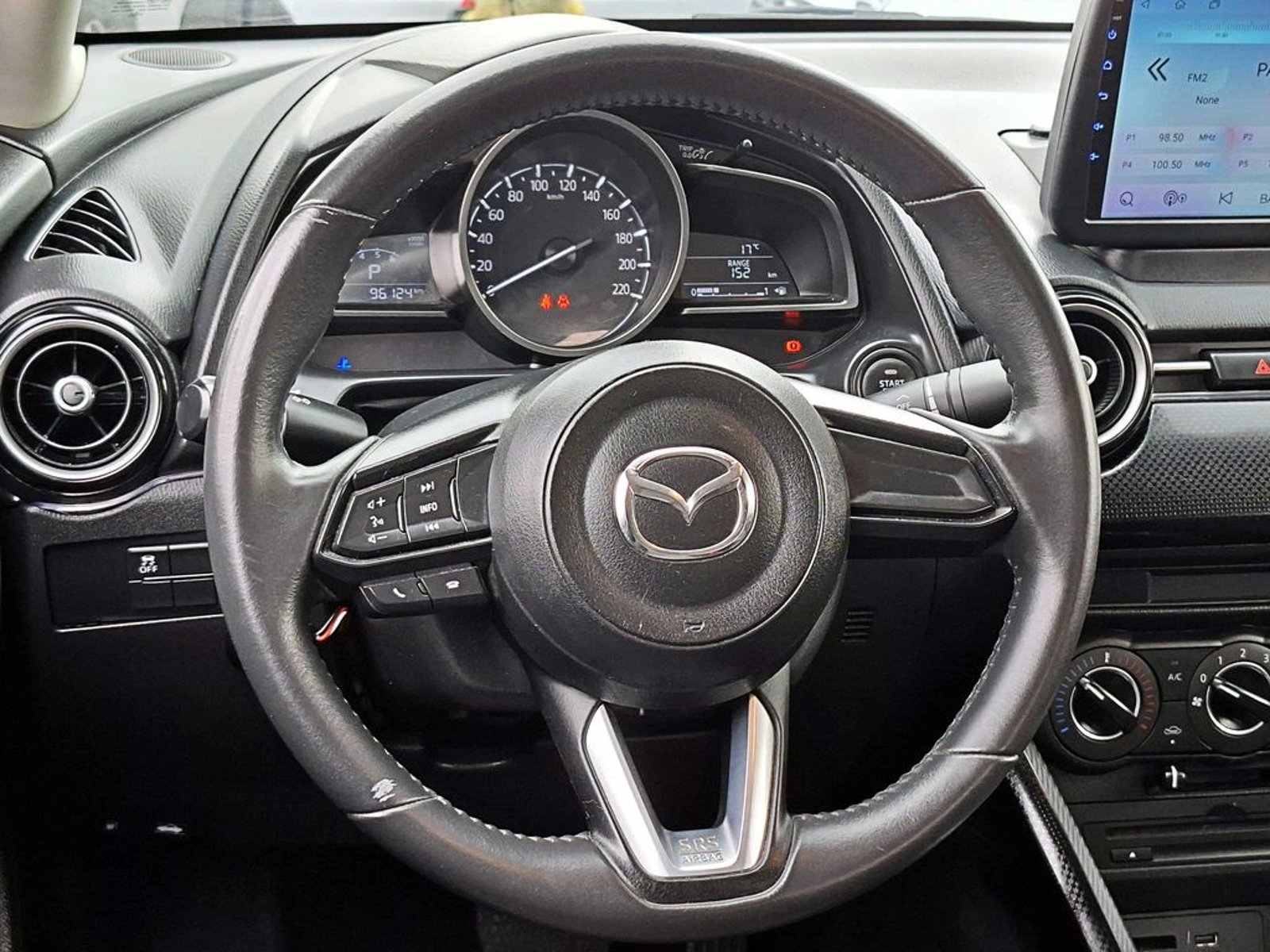 Mazda 2 SEDAN 1.5 V 4X2 6AT 4P 2020 - Imagen 12 de 17