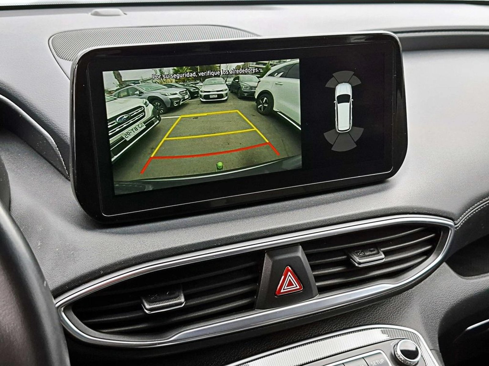 Hyundai SANTA FE 2.5 PLUS FL 4X2 AT 5P 2022 - Imagen 17 de 18