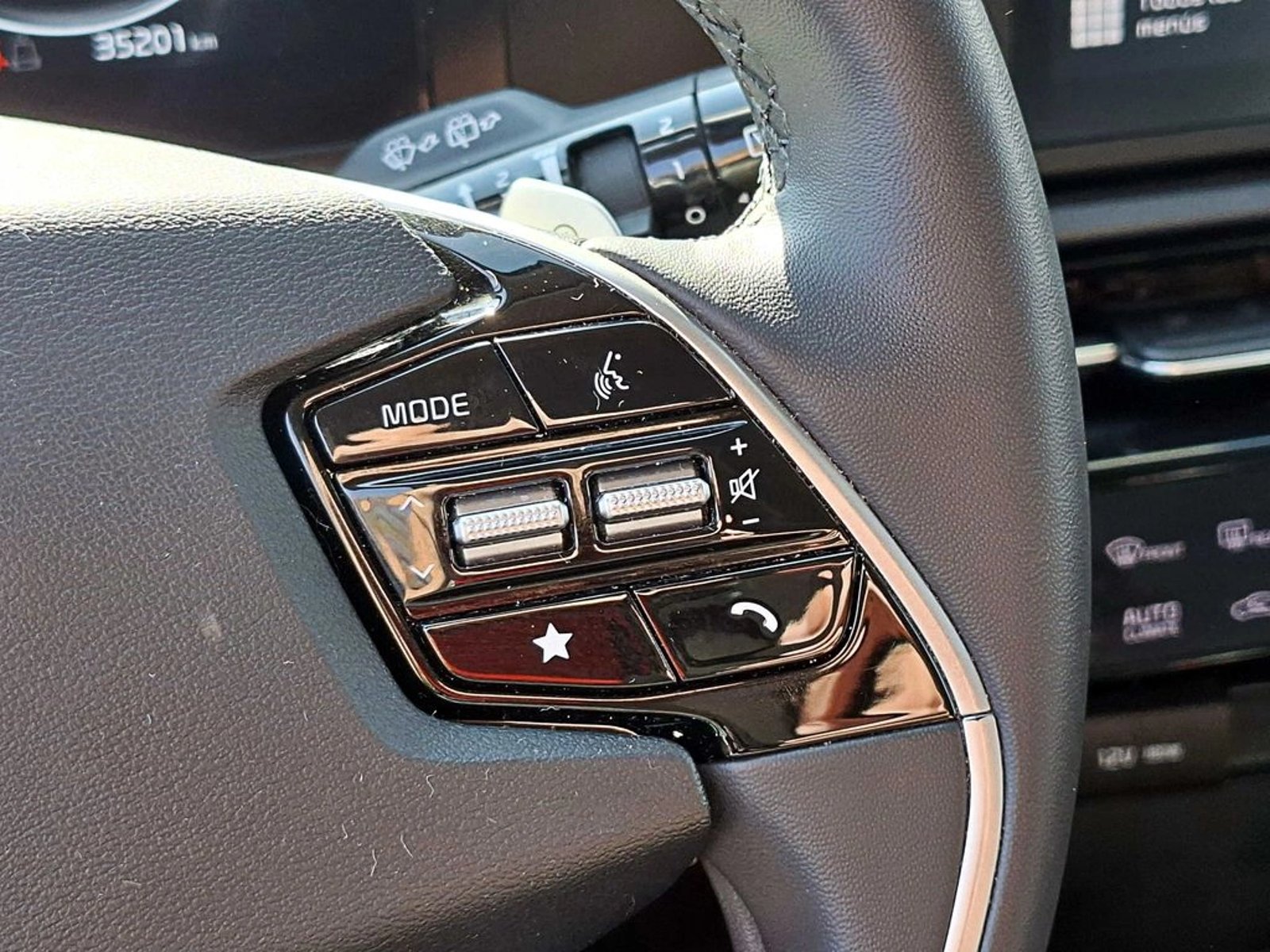 Kia NIRO EV ELECTRICO LX 4X2 AT 5P 2023 - Imagen 15 de 17