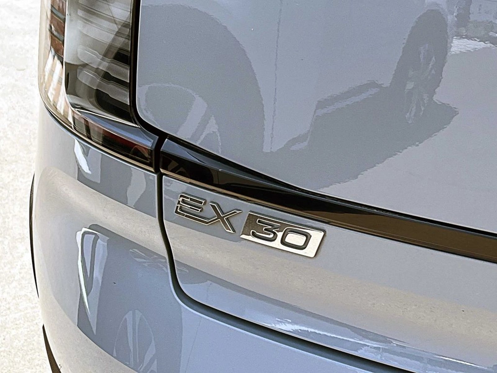 VOLVO EX30 AT ELECTRICO 2024 - Imagen 7 de 15