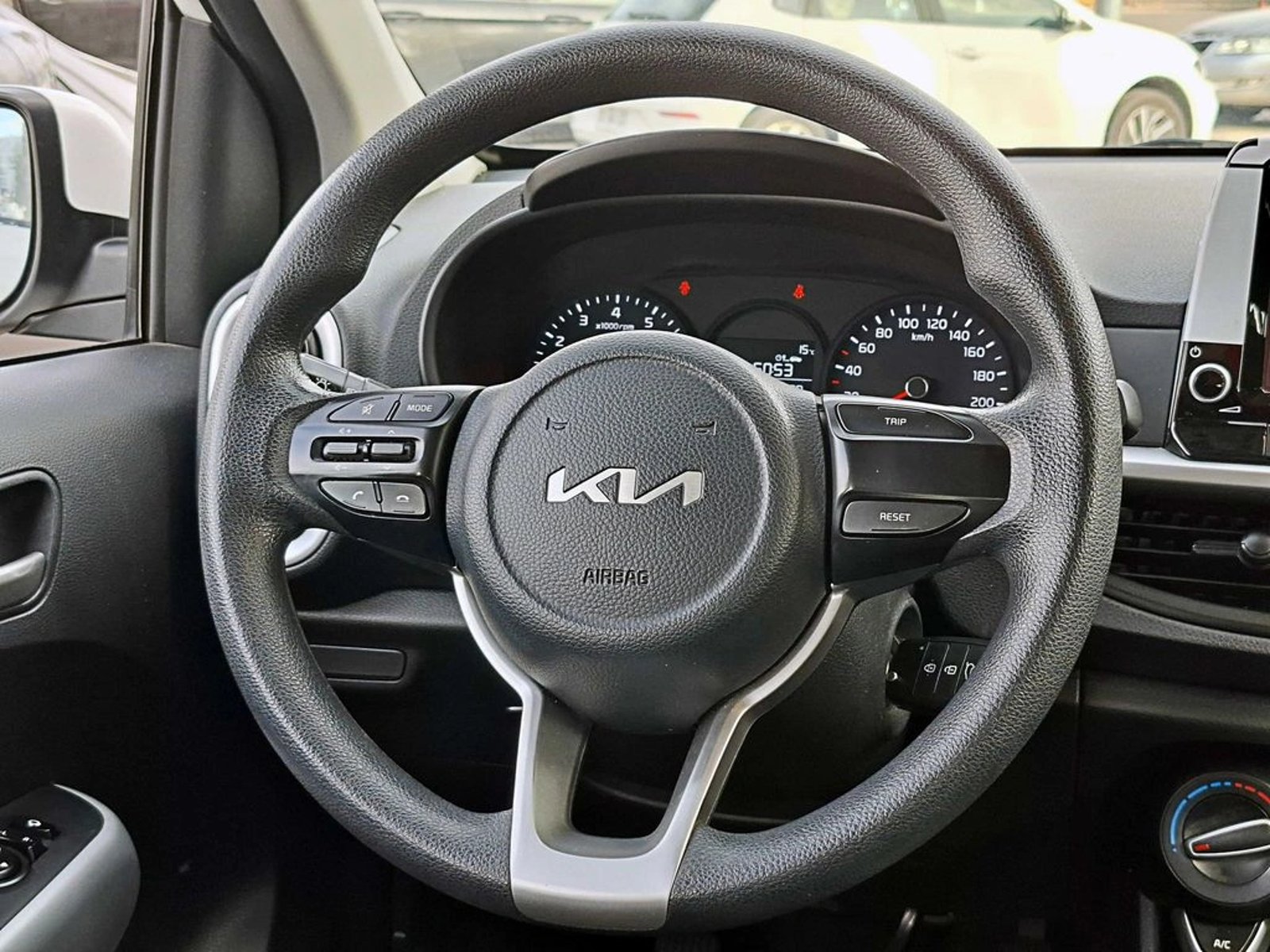 KIA MORNING 1.2  5P 2022 - Imagen 13 de 19