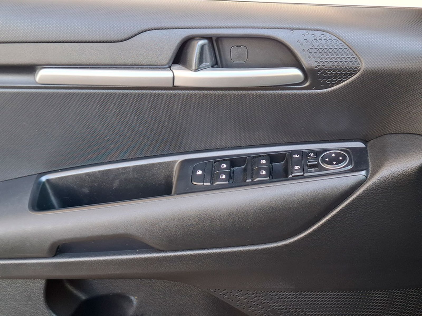 KIA SONET EX 1.5L 6MT FULL 2022 - Imagen 19 de 20