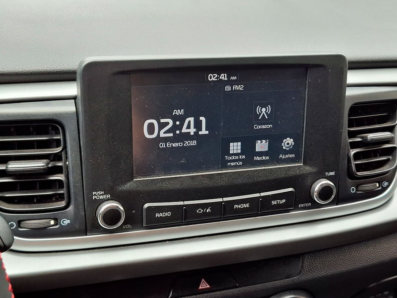 Kia RIO 4 LX 1.4L 6MT AC 2020 - Imagen 14 de 20