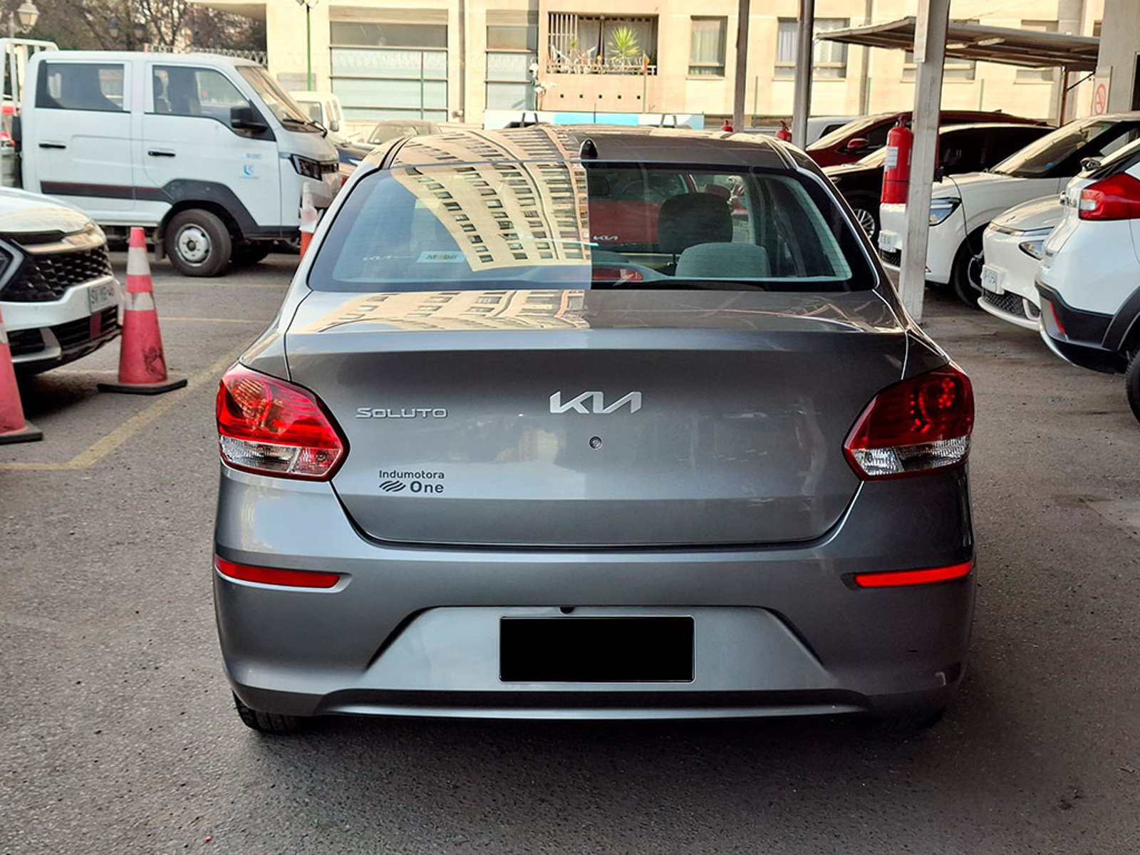 KIA SOLUTO LX 1.4L 5MT AC 2023 - Imagen 5 de 20