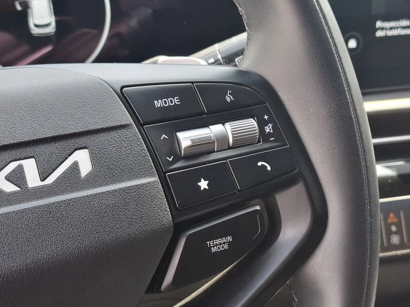 Kia SPORTAGE X-LINE AWD 1.6 AT 2025 - Imagen 15 de 17