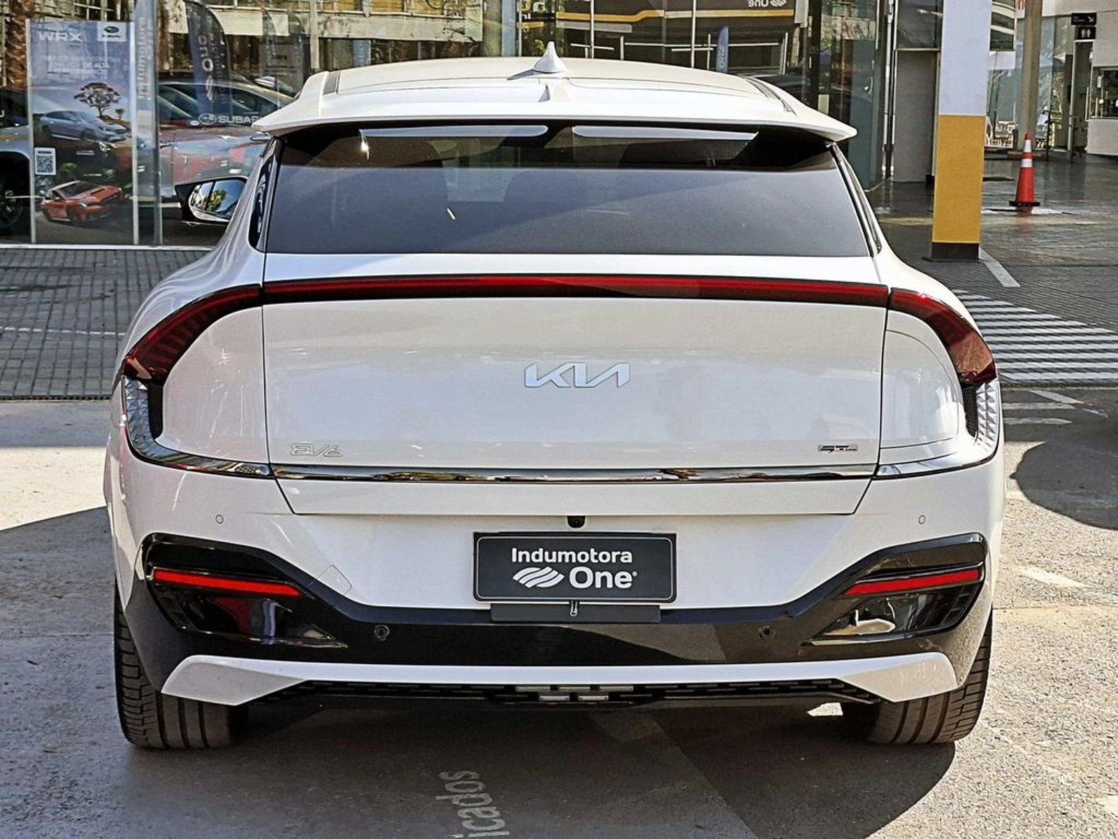 KIA EV6 GT LINE 4X4 AT 2024 - Imagen 6 de 17