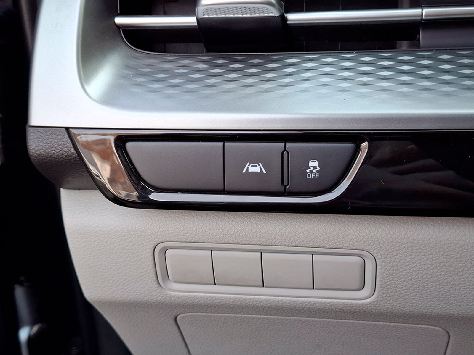KIA CARNIVAL EX 2.2L DSL 8AT 2023 - Imagen 20 de 20