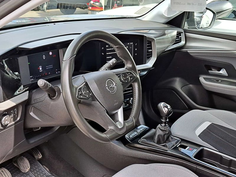 Opel MOKKA 1.2T ELEGANCE 4X2 MT6 5P 2023 - Imagen 8 de 18