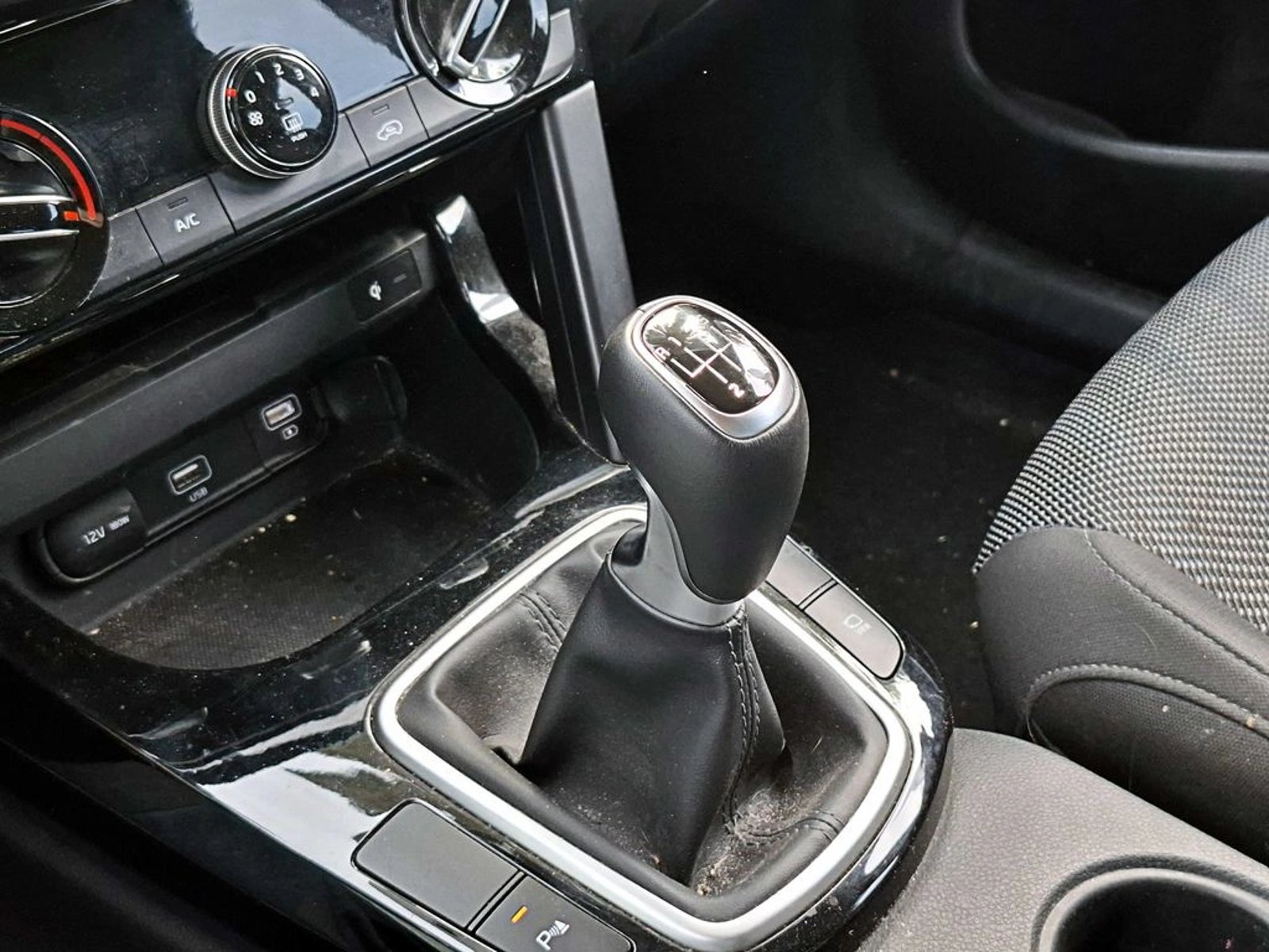 KIA SELTOS 1.6 EX 2023 - Imagen 18 de 18