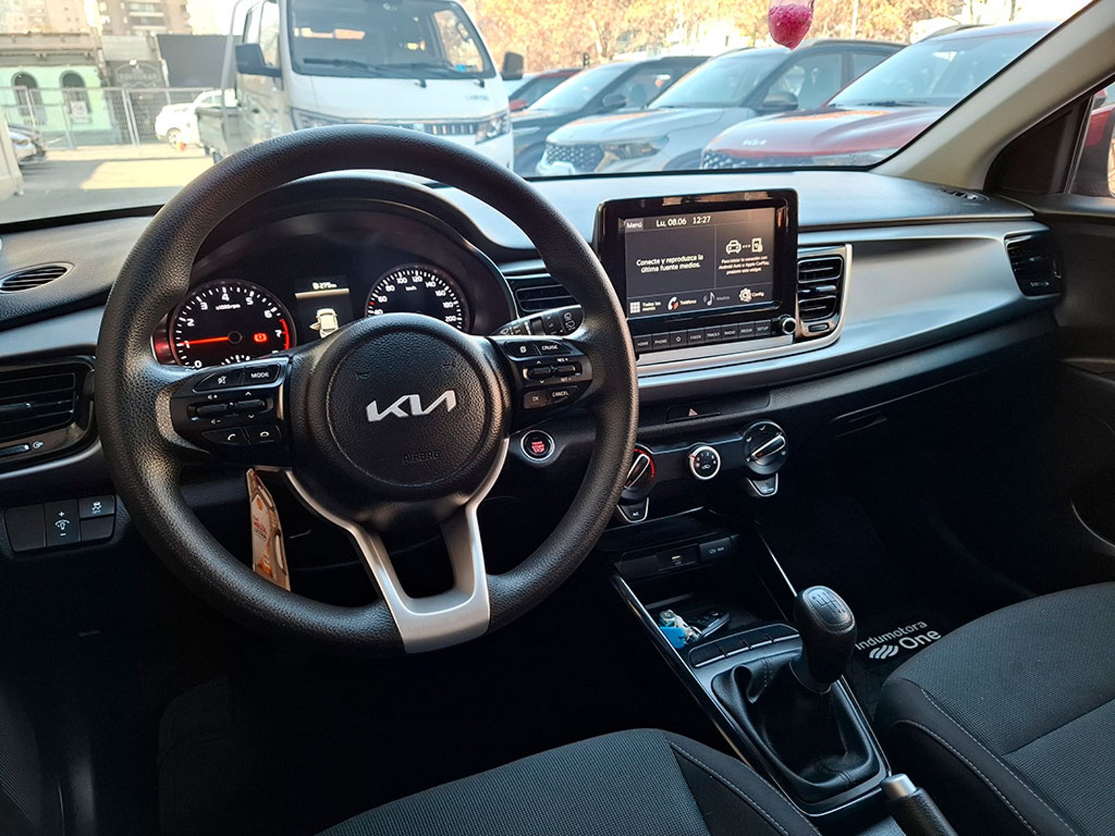 KIA RIO 5 EX 1.4L 6MT RI FULL 2024 - Imagen 10 de 20