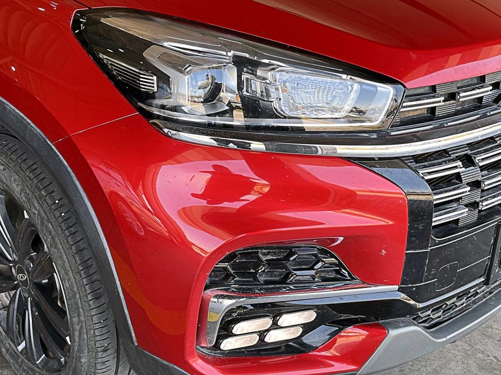 Chery TIGGO 8 1.5T GLS 4X2 MT 5P 2024 - Foto 4 de 20