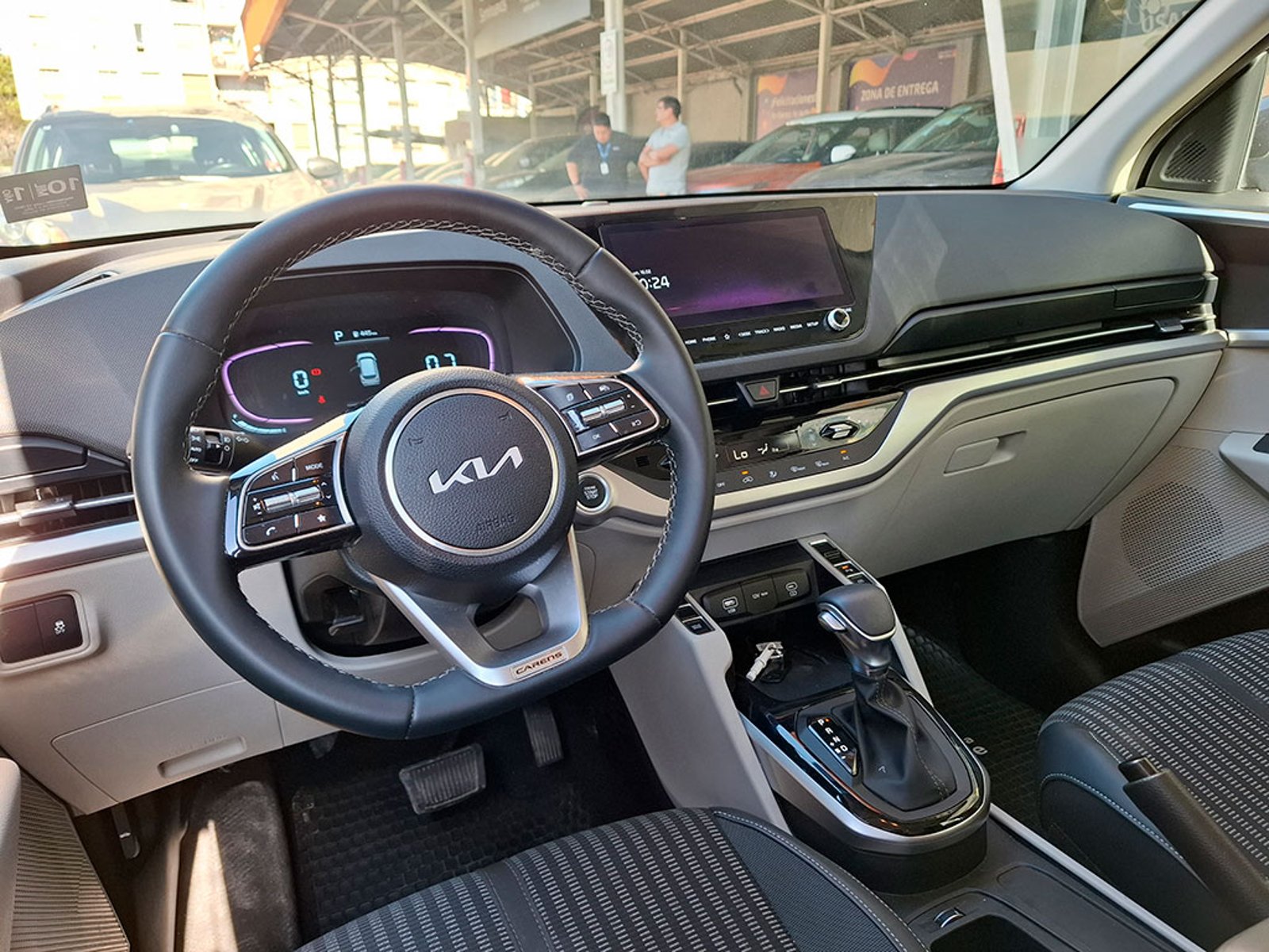 KIA CARENS EX 1.5L 7DCT TURBO-GDI FULL 7P 2025 - Imagen 10 de 20