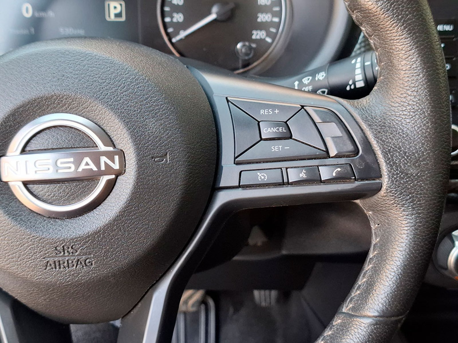 NISSAN KICKS 1.6 ADVANCE AT 2025 - Imagen 12 de 20