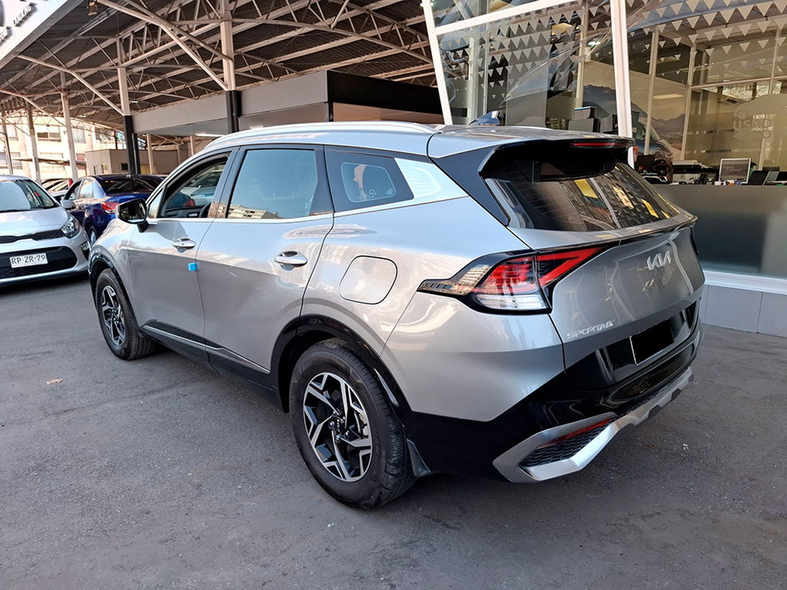 Kia SPORTAGE EX 2.0L 6AT GSL 2024 - Imagen 4 de 20