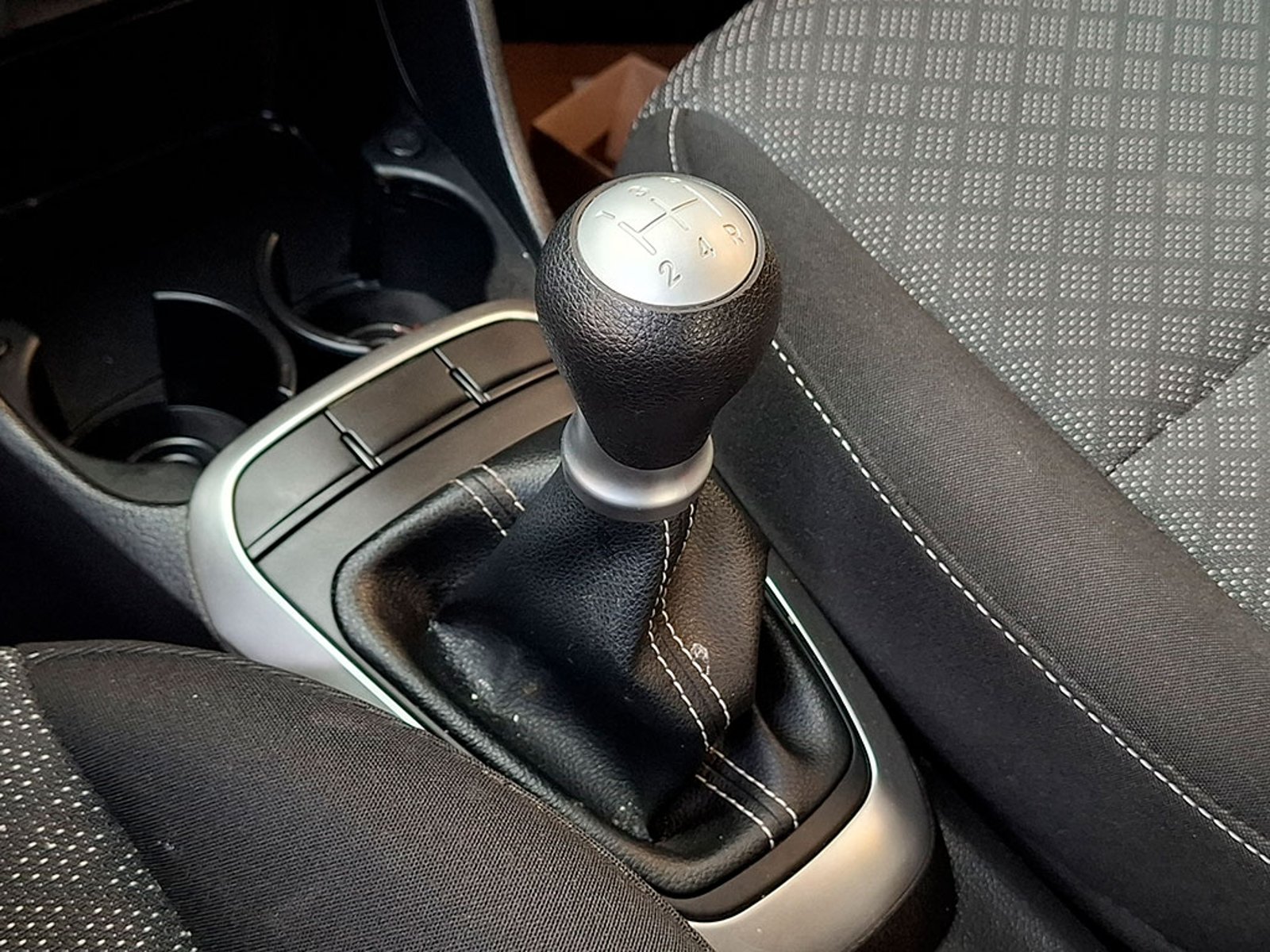 KIA MORNING EX 1.2L 5MT 2025 - Imagen 17 de 20