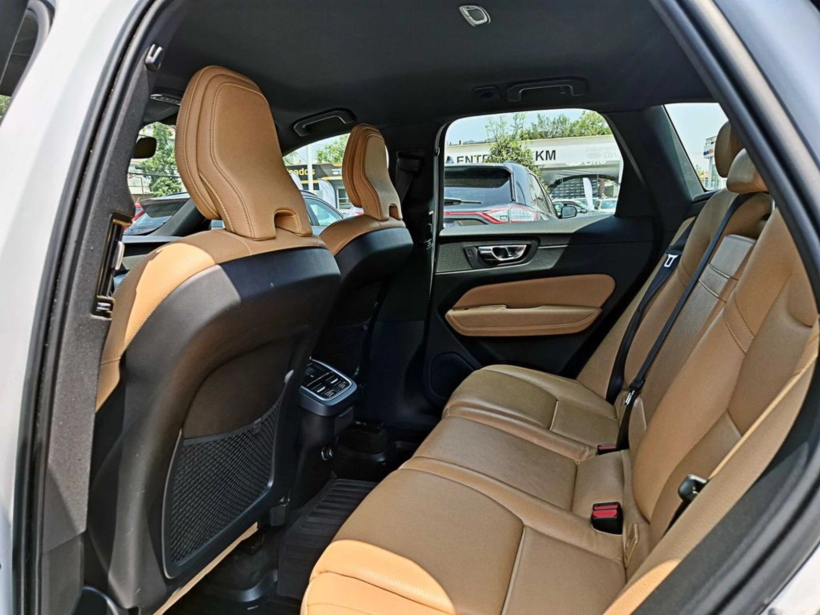 VOLVO XC60 2.0 T5  4X4 AT 5P 2021 - Imagen 13 de 19