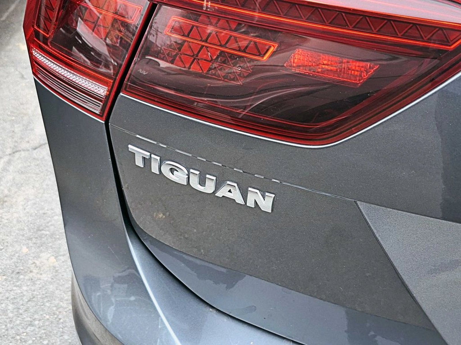 Volkswagen TIGUAN 2.0 TSI 4MOTION 4X4 AT 5P 2019 - Imagen 8 de 20