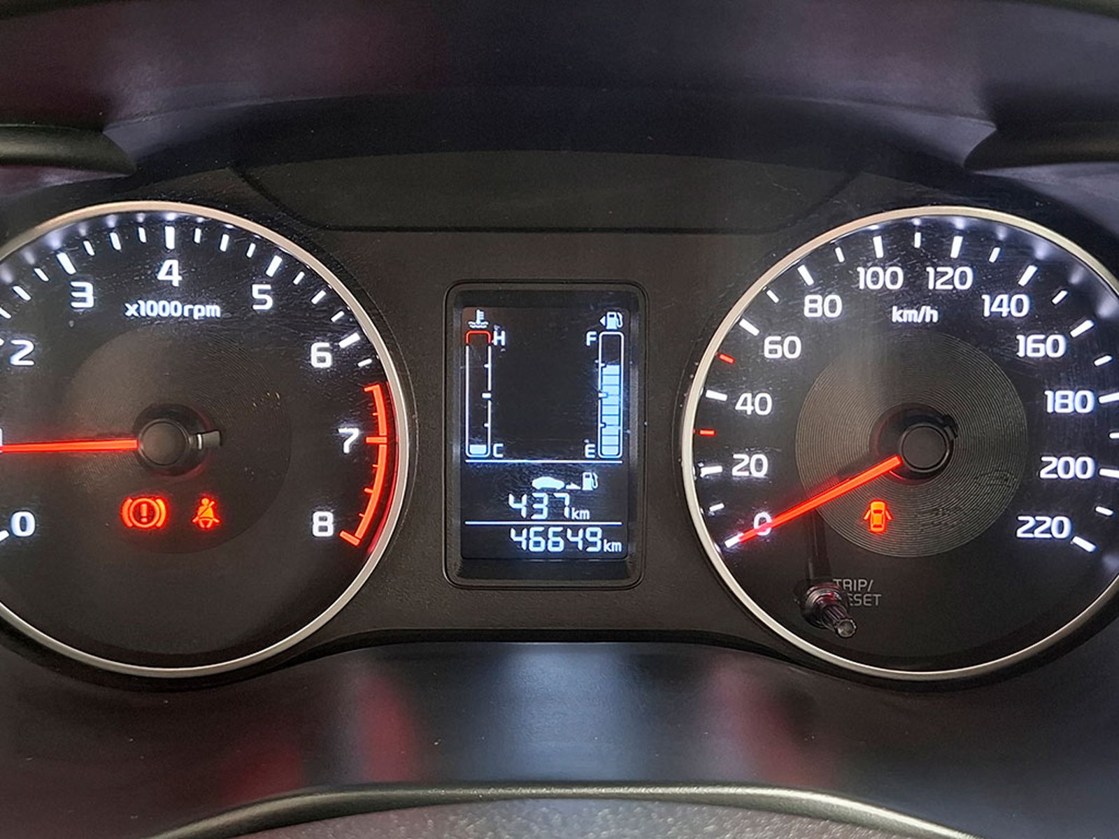 Kia SOLUTO EX 1.4L 5MT G SRF FULL 2024 - Imagen 13 de 20