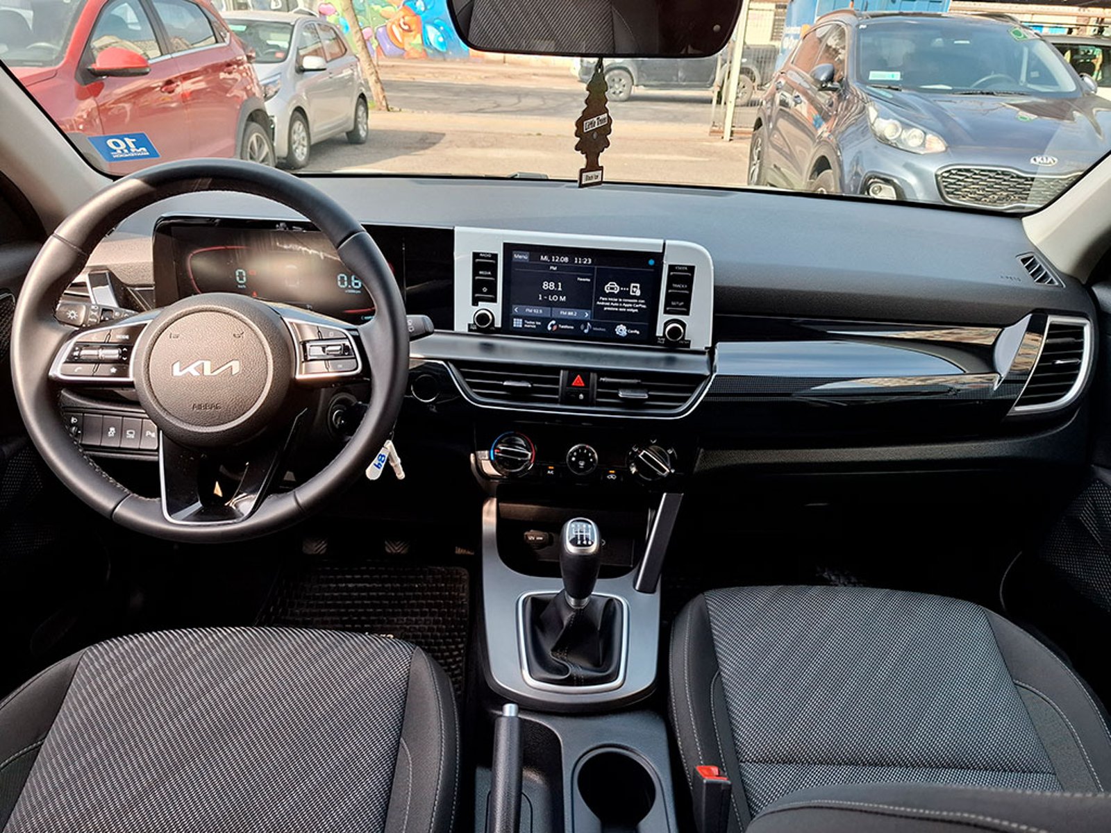 Kia SELTOS EX 1.5L 6MT 2024 - Imagen 9 de 20