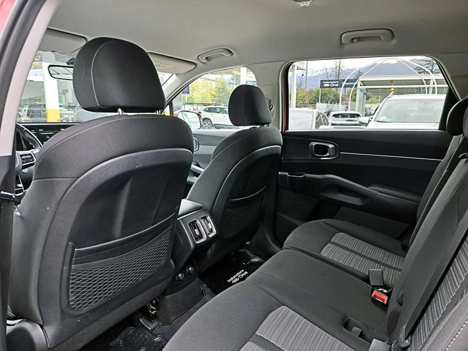 Kia SORENTO 2.5 EX GSL 2WD AT6 5P 2022 - Imagen 11 de 18