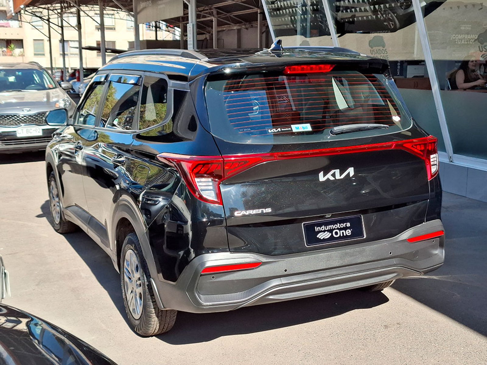 Kia CARENS LX 1.5L 6MT 7P 2024 - Foto 4 de 20