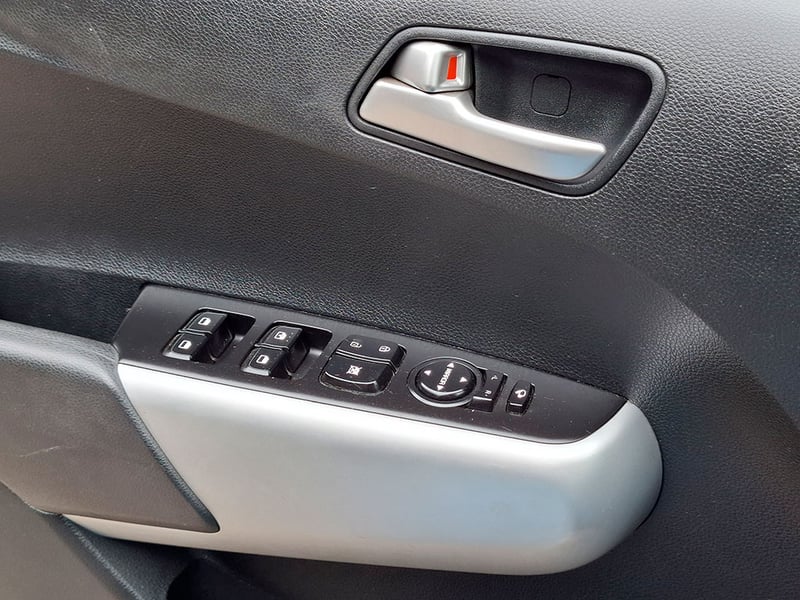 Kia MORNING EX 1.2L 5MT ABS AC 2018 - Imagen 19 de 20