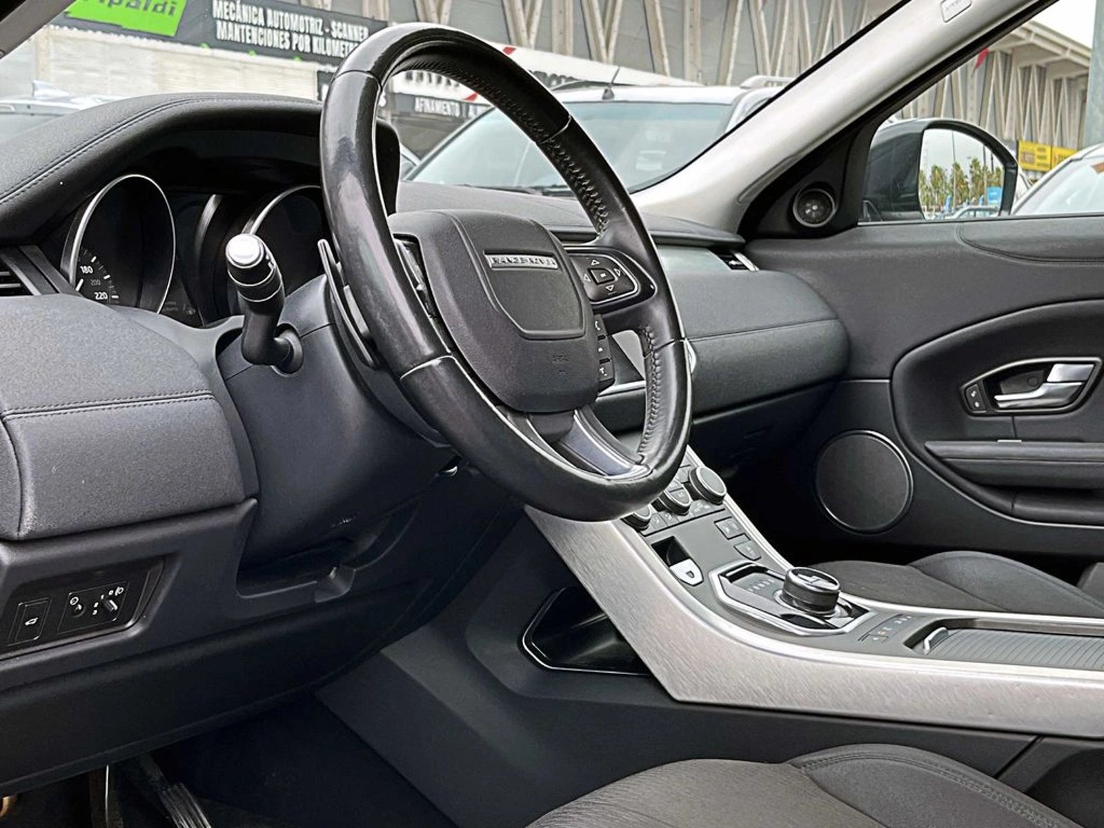 LAND ROVER RANGE ROVER EVOQUE 2.0 AT 4X4 2019 - Imagen 10 de 16