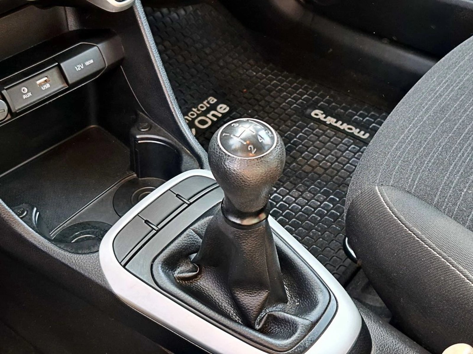 KIA MORNING 1.0 LX  SIN AIRE ACOND.HB 5MT 5P 2018 - Imagen 18 de 18