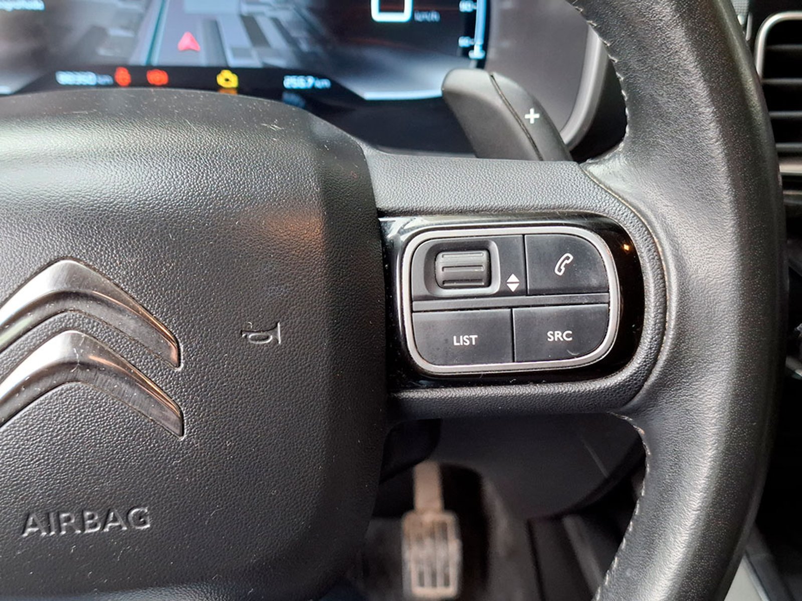 Citroën C5 AIRCROSS 2.0 DSL AUT 2021 - Imagen 12 de 20