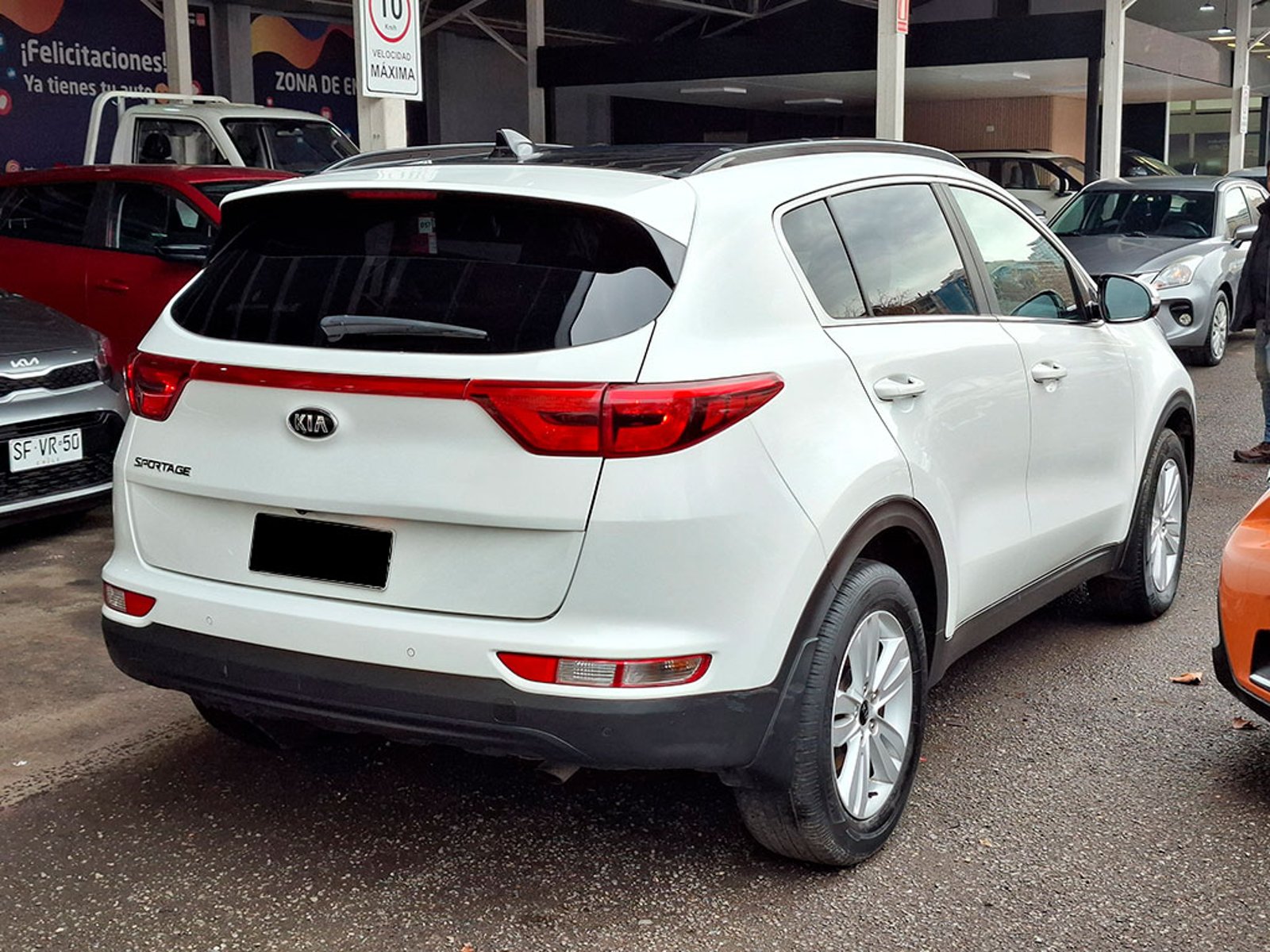 Kia SPORTAGE LX 2.0L GSL 6MT 2WD 6AB SPECIAL PACK 2018 - Imagen 6 de 20