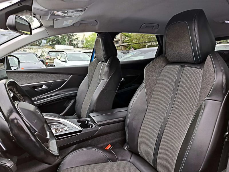 Peugeot 3008 1.5 ACTIVE PACK BLUEHDI 130 4X2 MT6 5P 2023 - Imagen 10 de 17