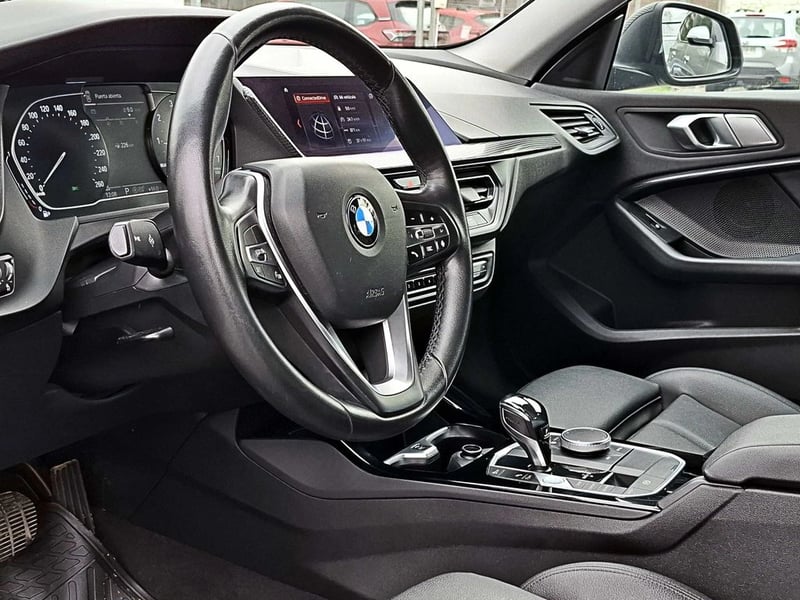 BMW 218 AT 2021 - Imagen 8 de 19