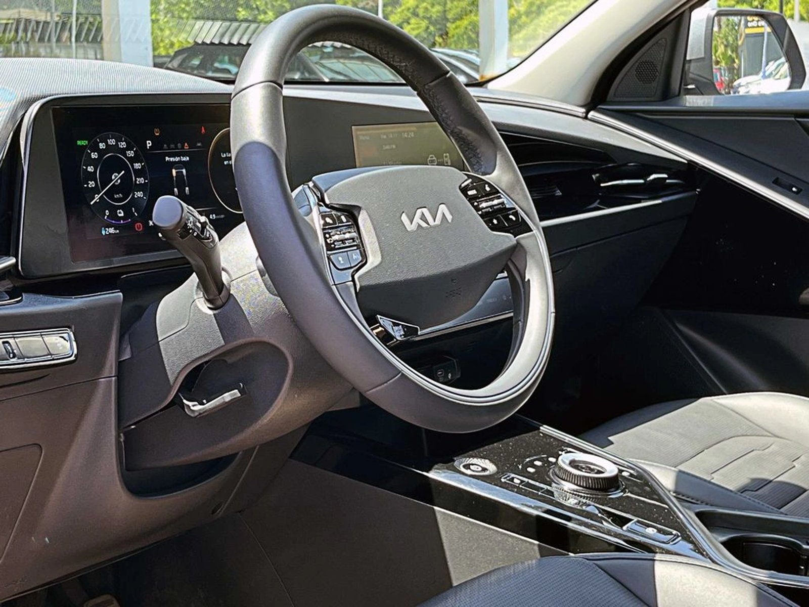 Kia NIRO EV ELECTRICO LX 4X2 AT 5P 2023 - Imagen 7 de 15