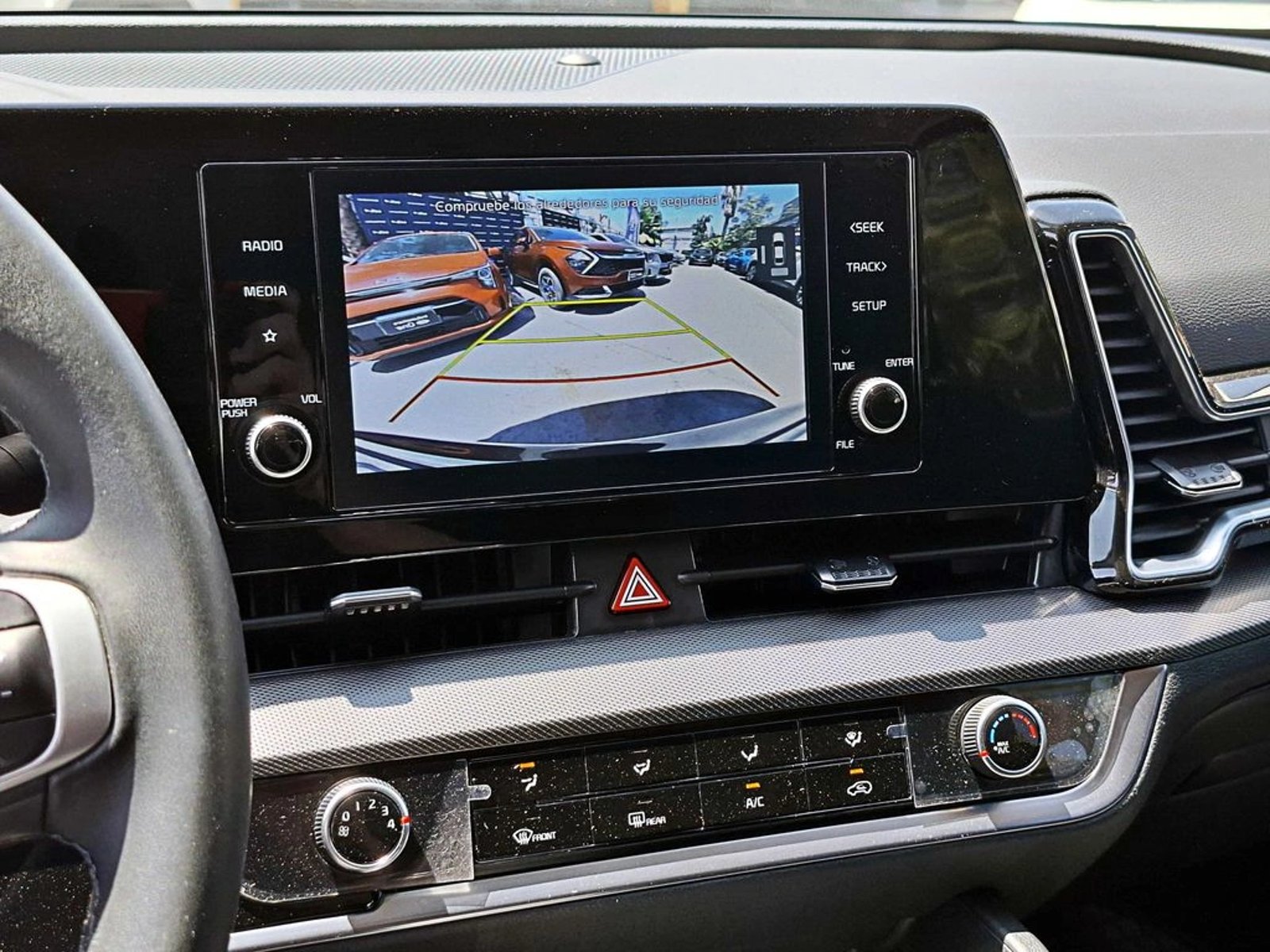 KIA SPORTAGE AT 2025 - Imagen 17 de 18