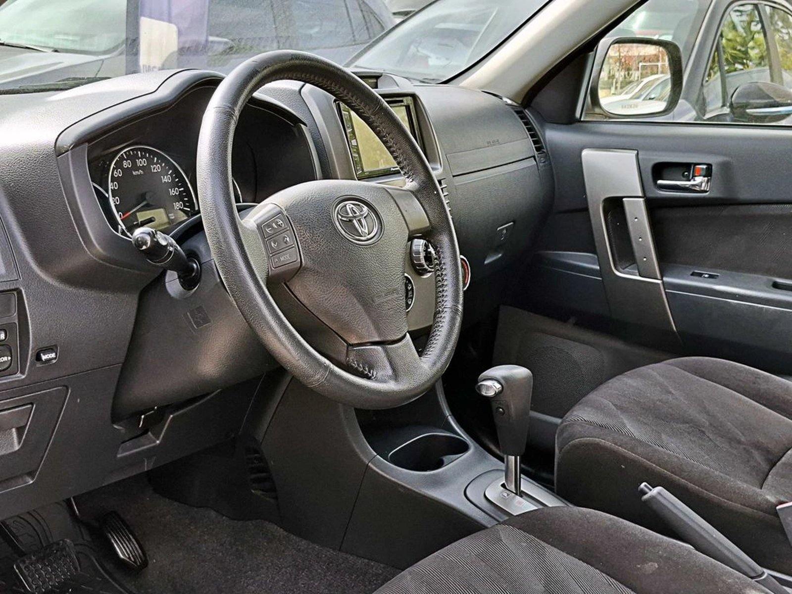 TOYOTA RUSH 1.5  AT 2018 - Imagen 9 de 17
