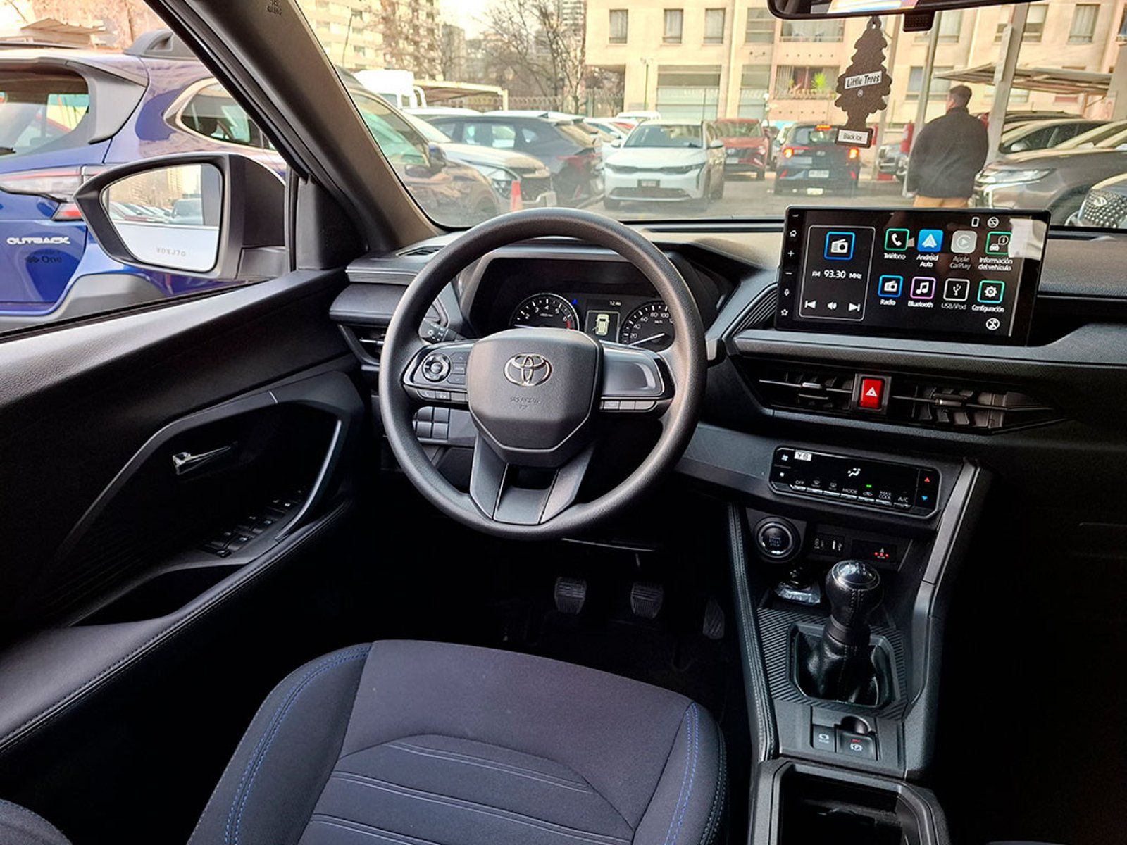 Toyota YARIS CROSS 1.5 MT AC 2025 - Imagen 8 de 20