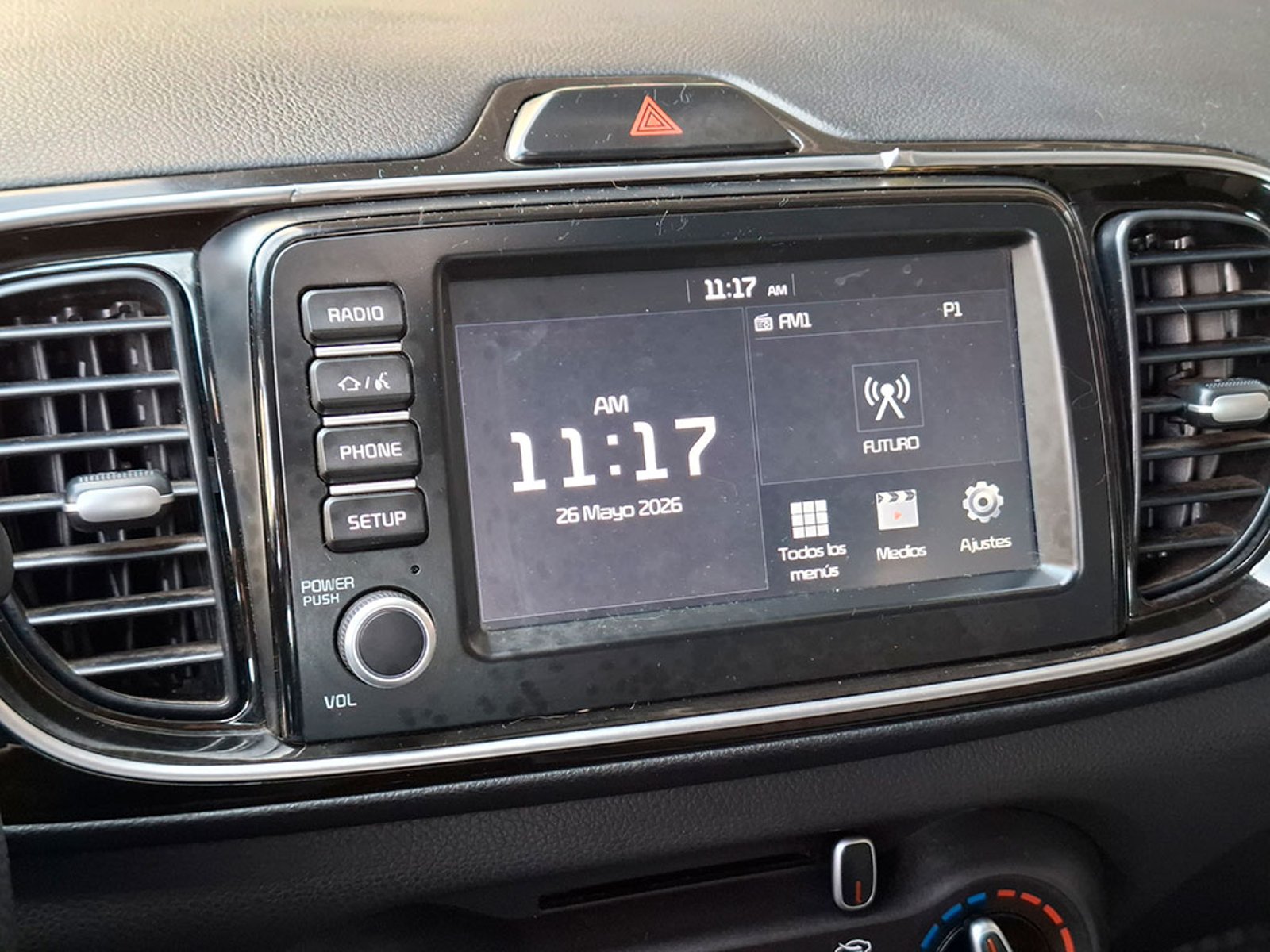 KIA SOLUTO LX 1.4L 5MT AC 2023 - Imagen 13 de 20