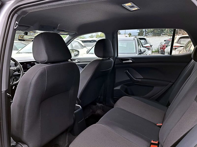 Volkswagen T-CROSS 1.0 TSI TRENDLINE 4X2 MT5 5P 2022 - Imagen 10 de 17